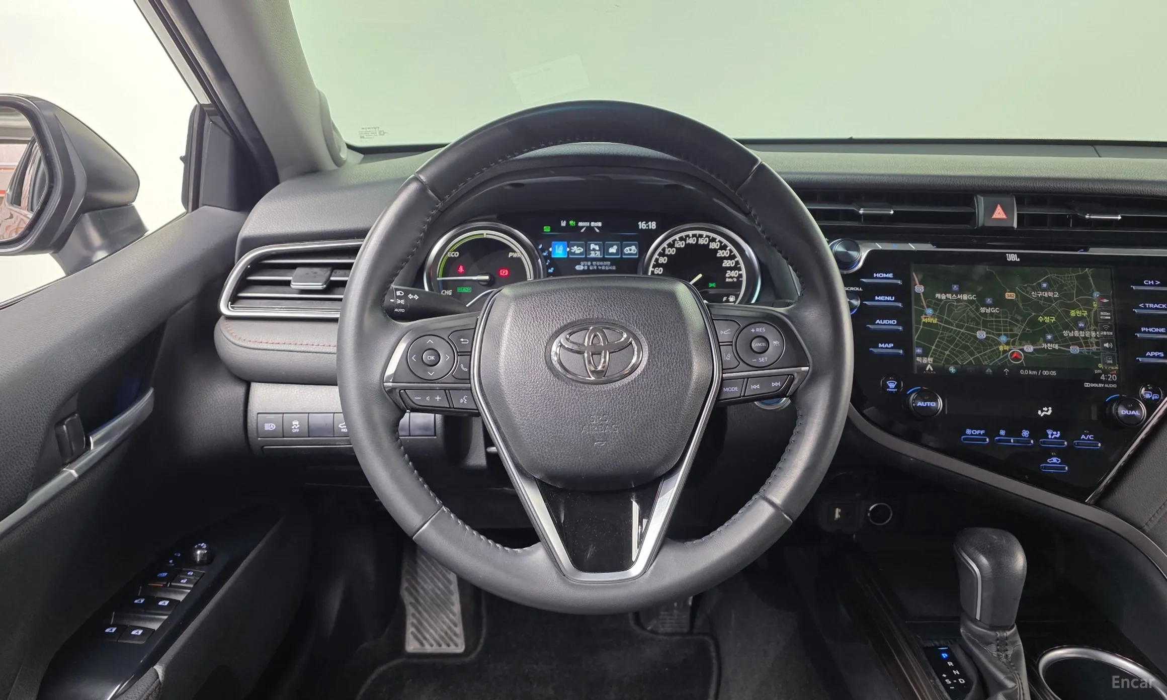 Toyota Camry (XV70) превью 13