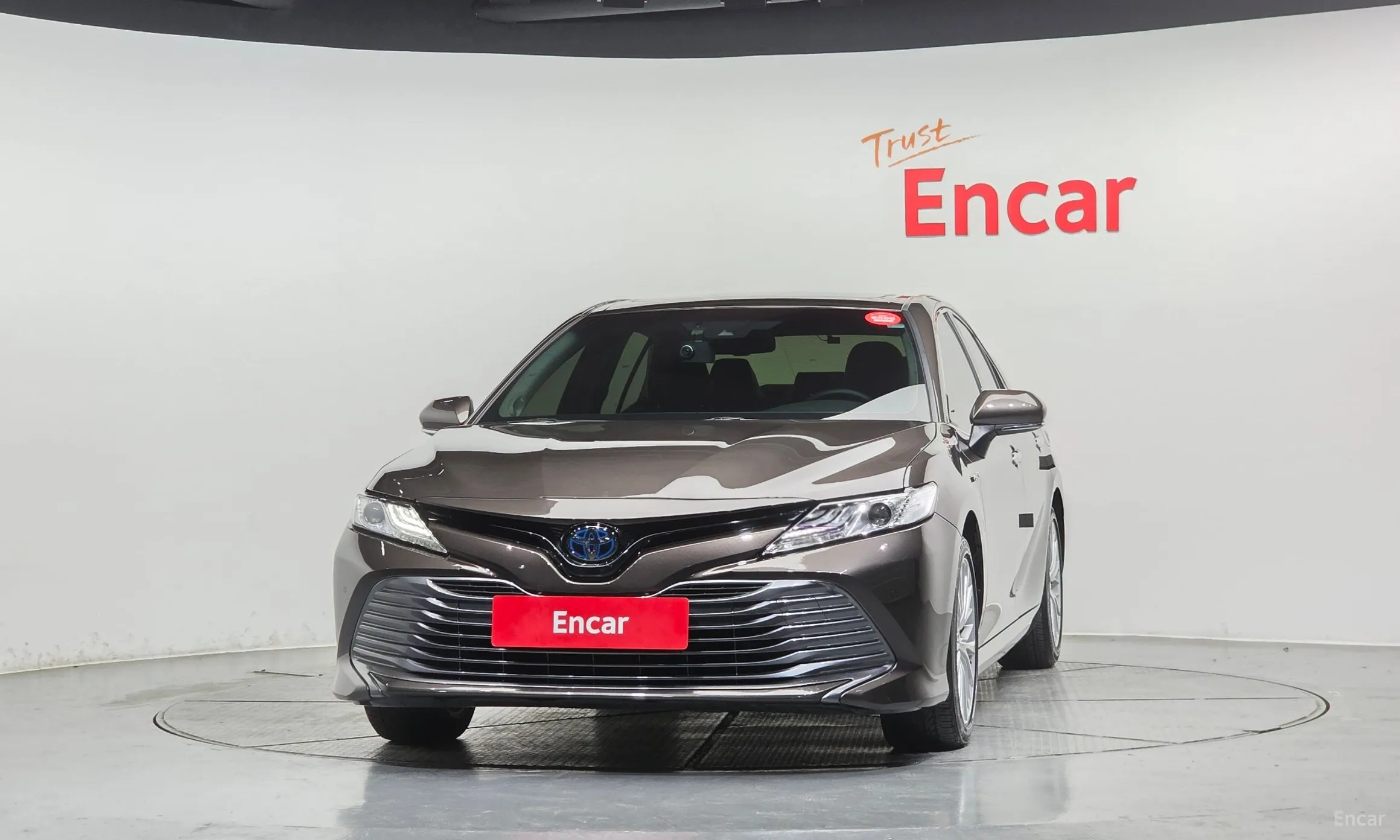 Toyota Camry (XV70) превью 3