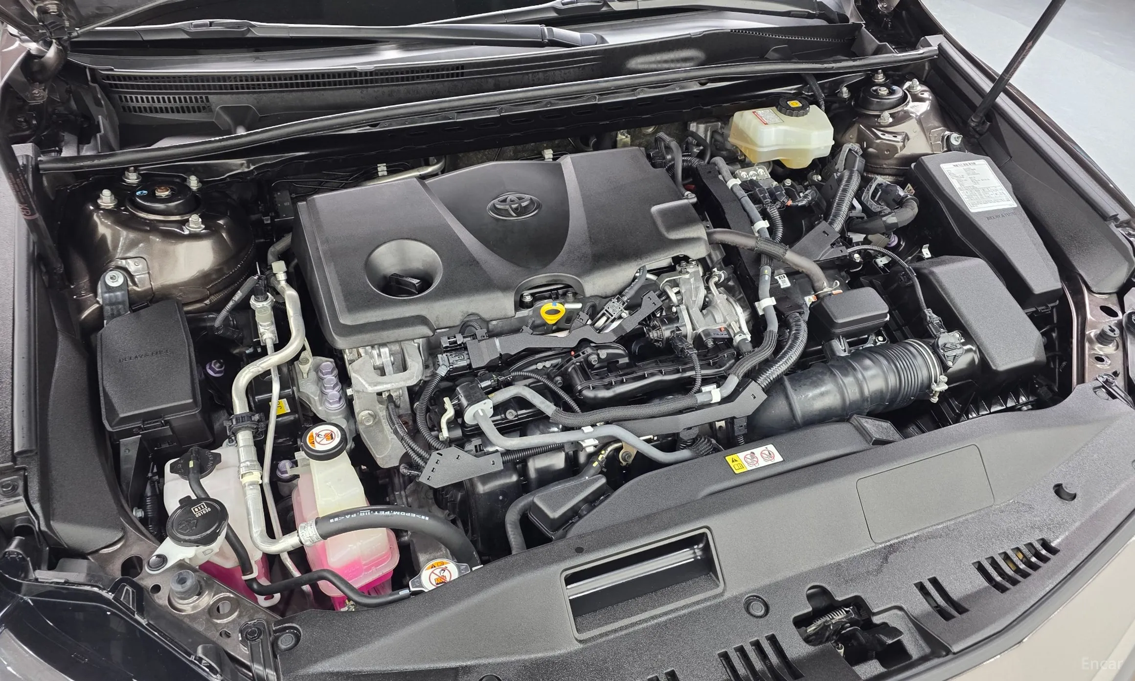 Toyota Camry (XV70) превью 6