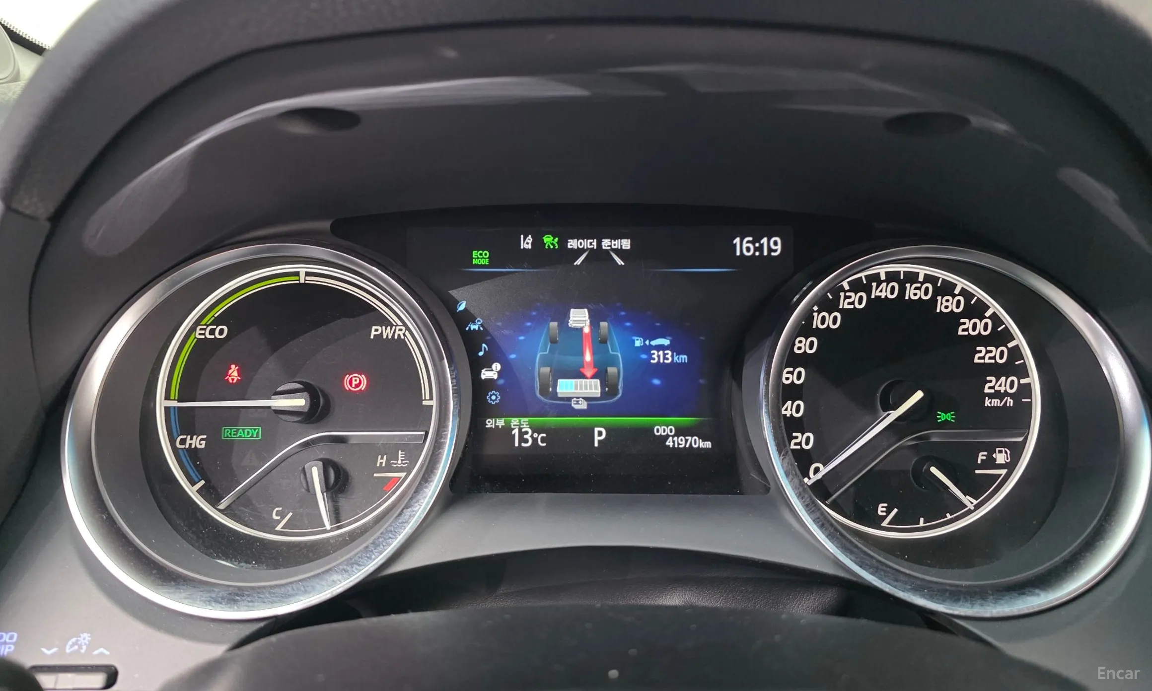 Toyota Camry (XV70) превью 8