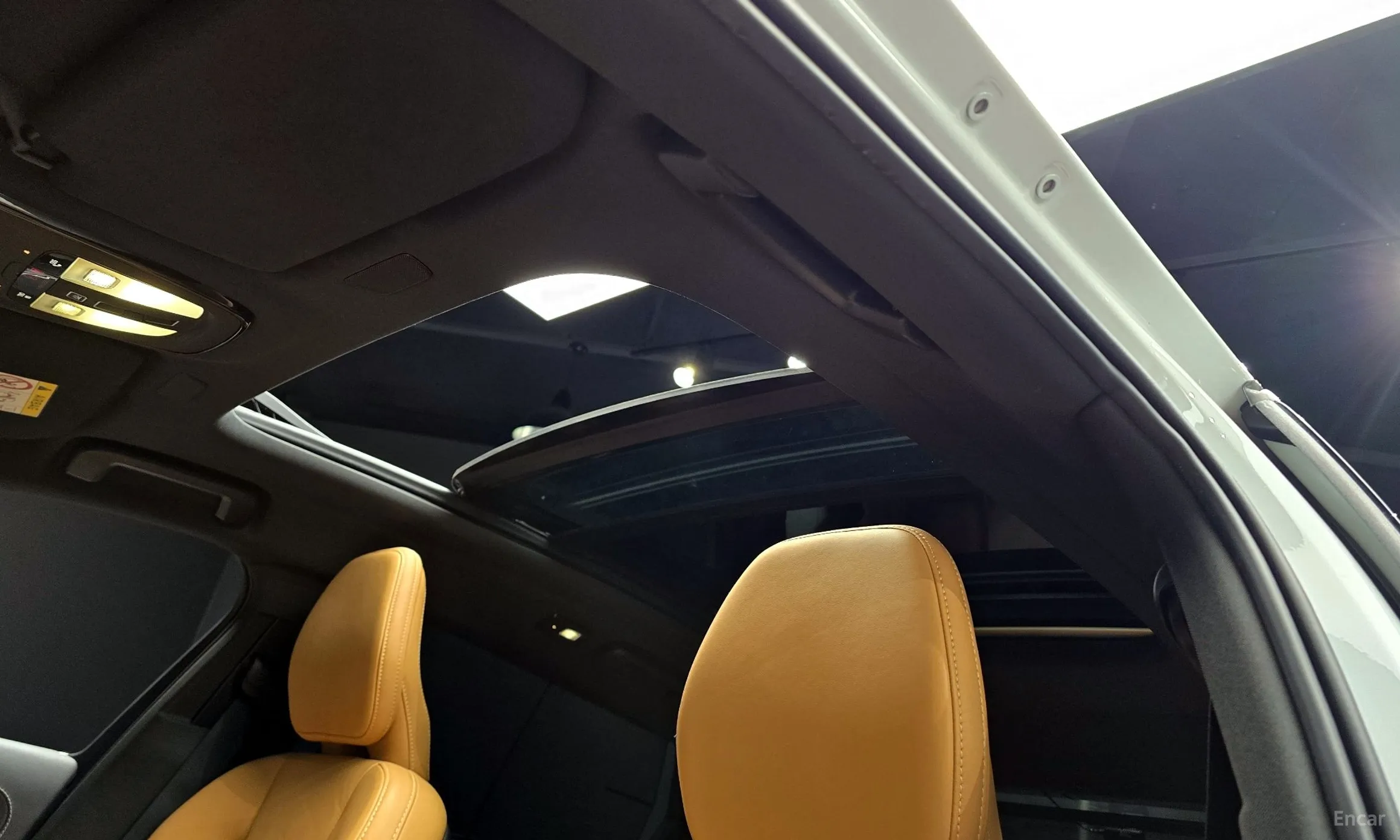 Volvo S90 превью 19