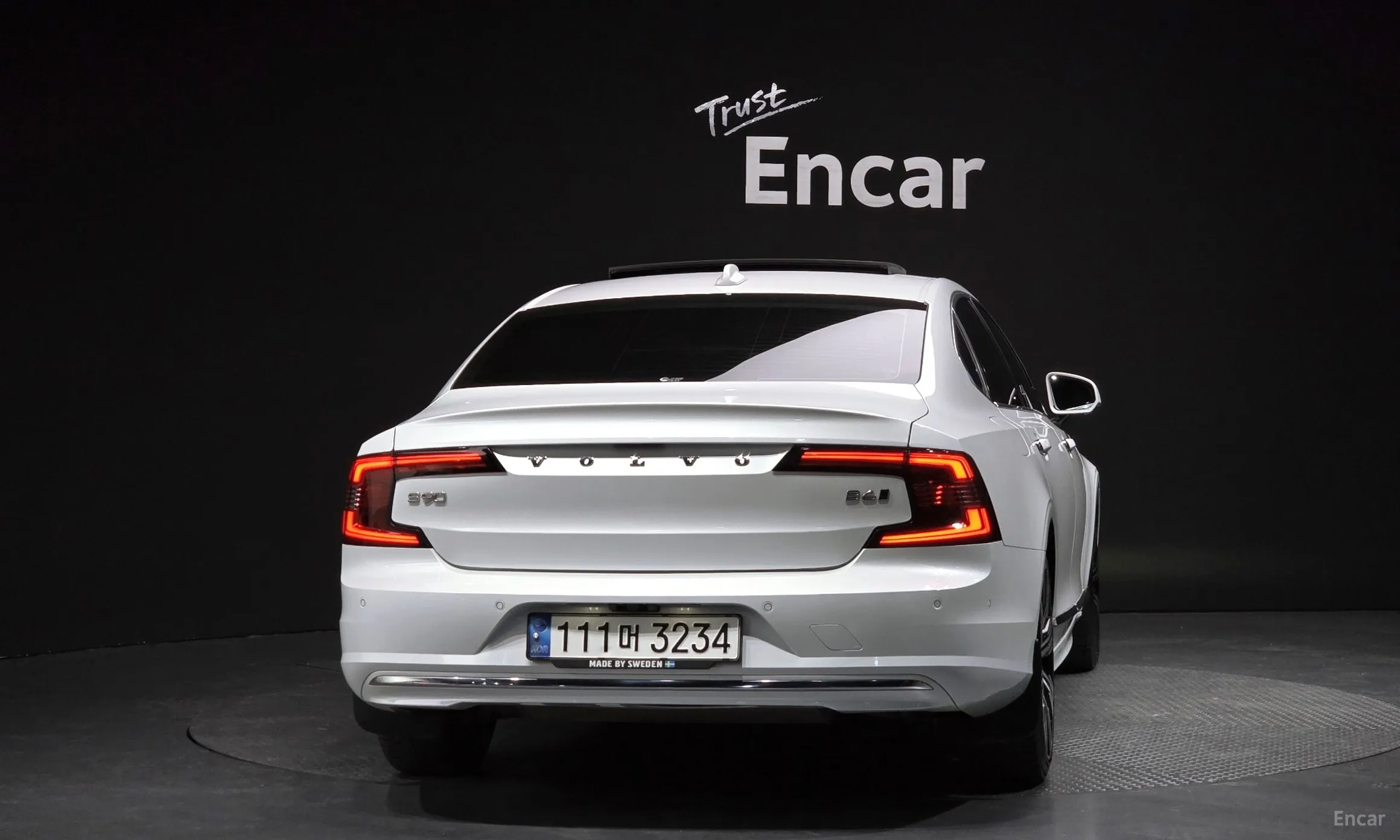 Volvo S90 превью 4