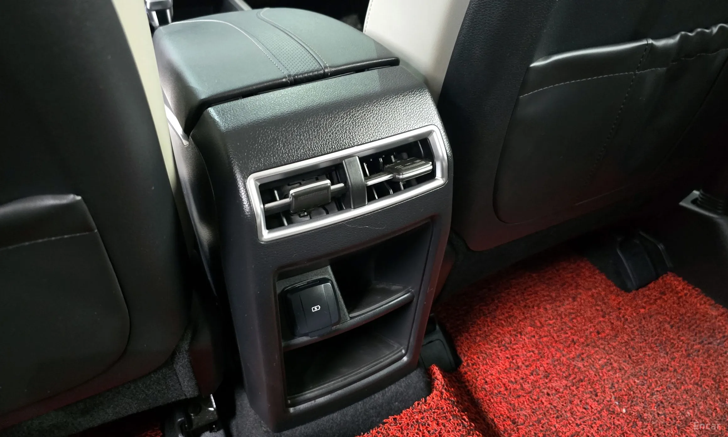 KG Mobility (SsangYong) Torres превью 18