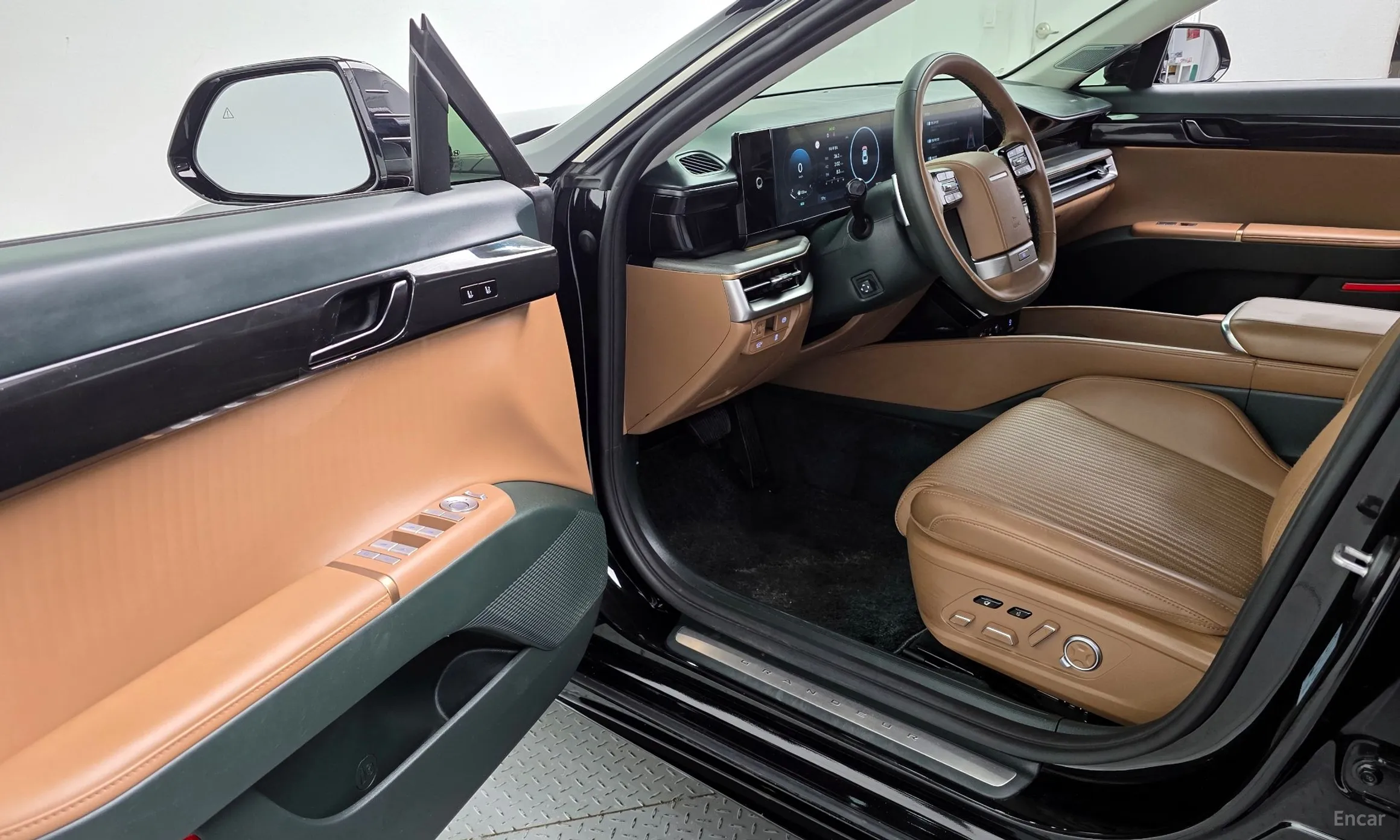 Hyundai Grandeur (GN7) превью 11