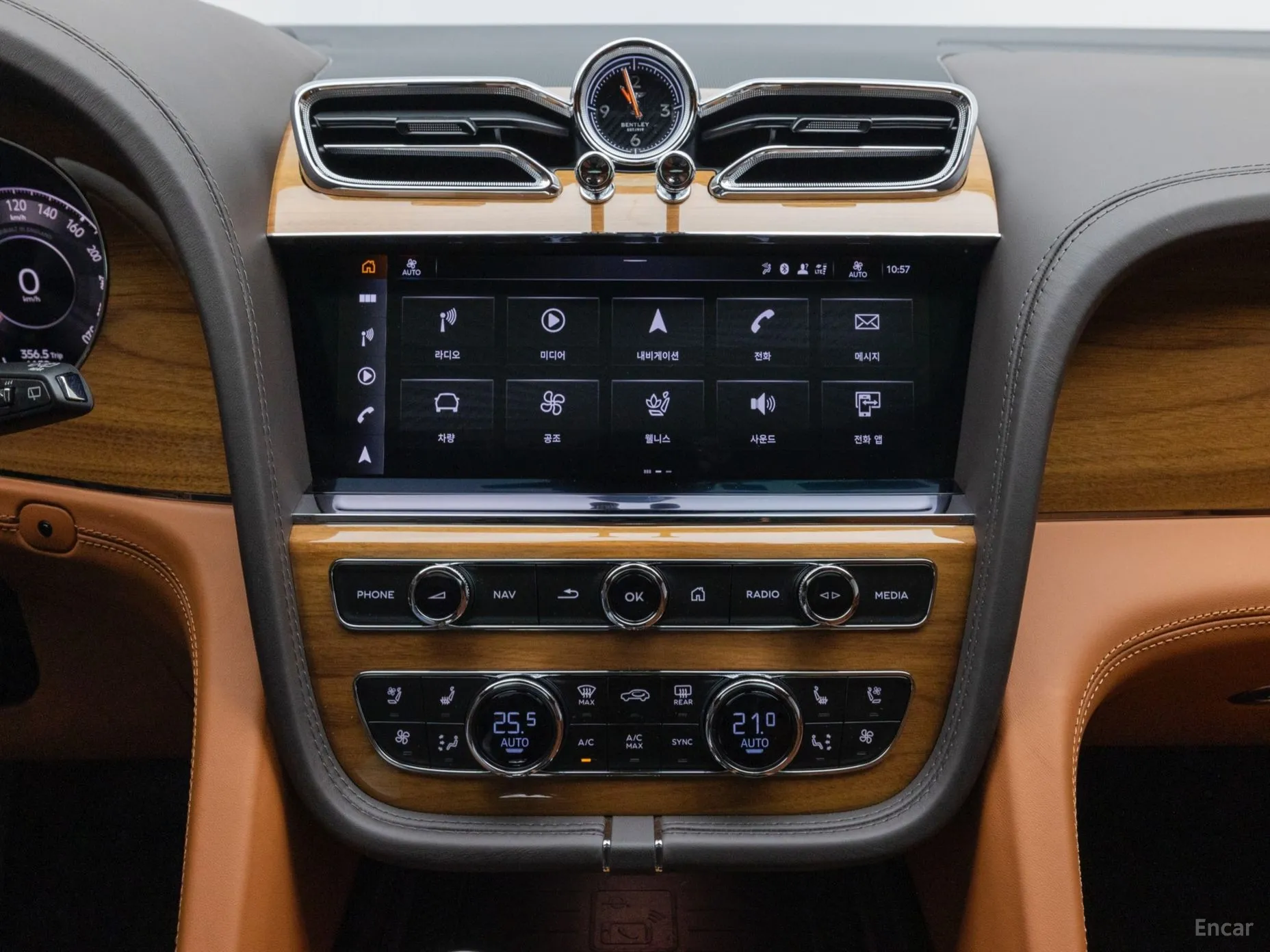 Bentley Bentayga превью 11