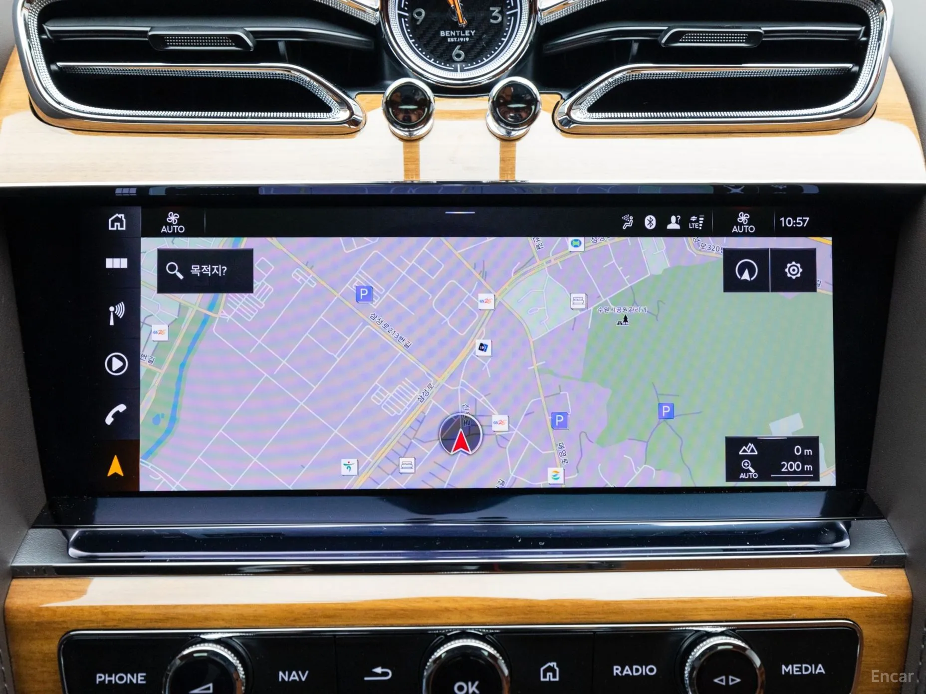 Bentley Bentayga превью 18