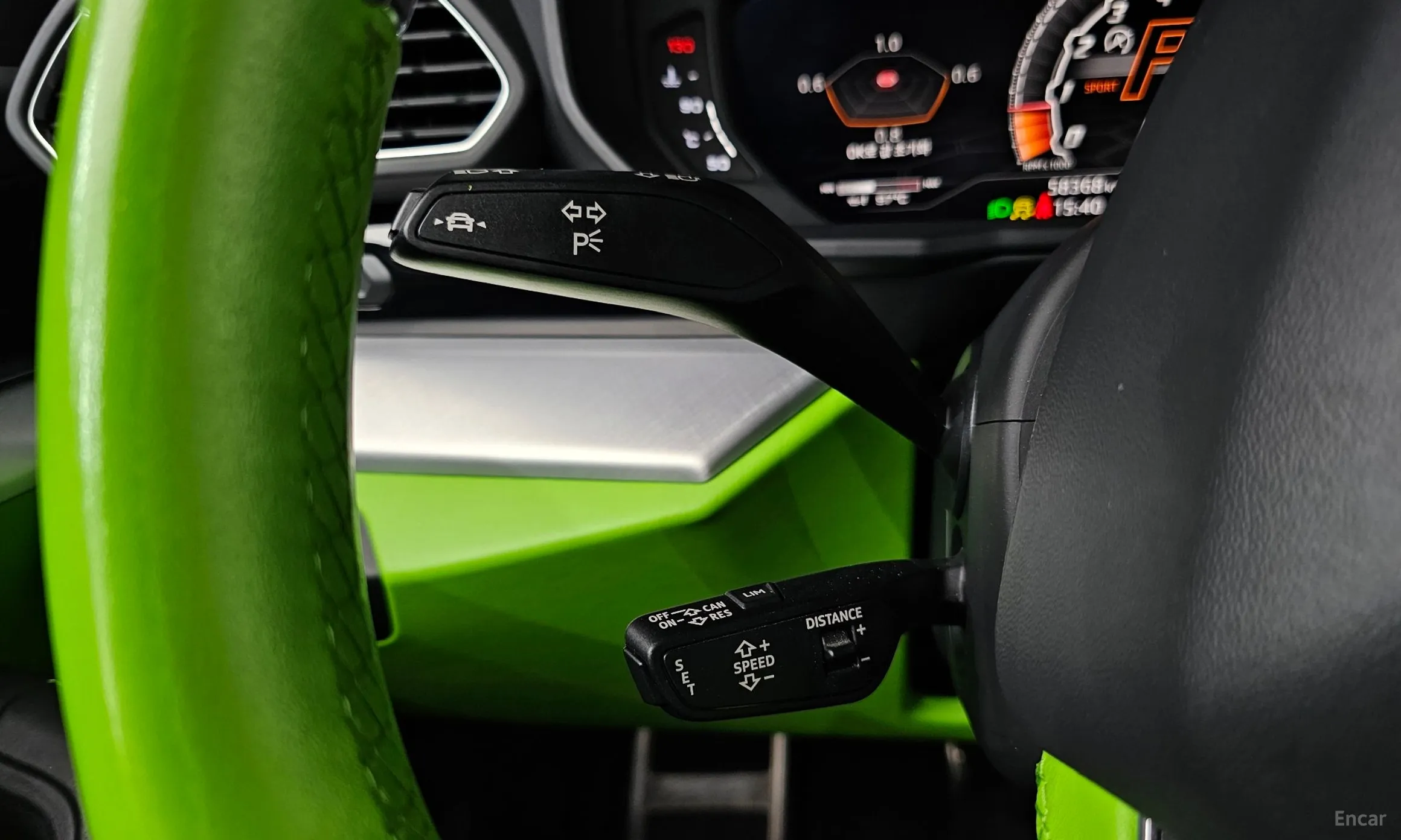 Lamborghini Urus превью 14