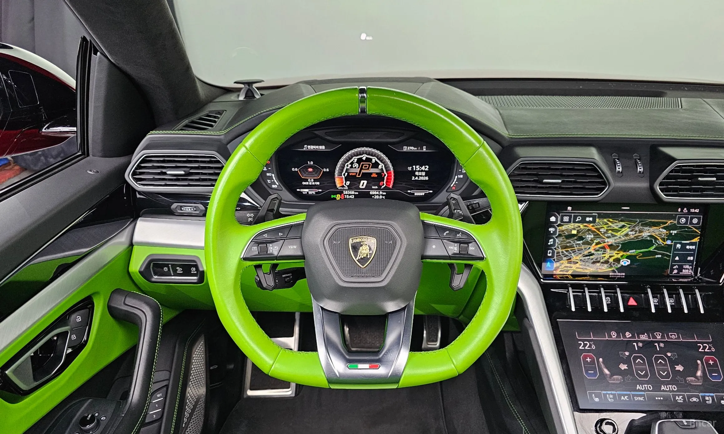 Lamborghini Urus превью 15