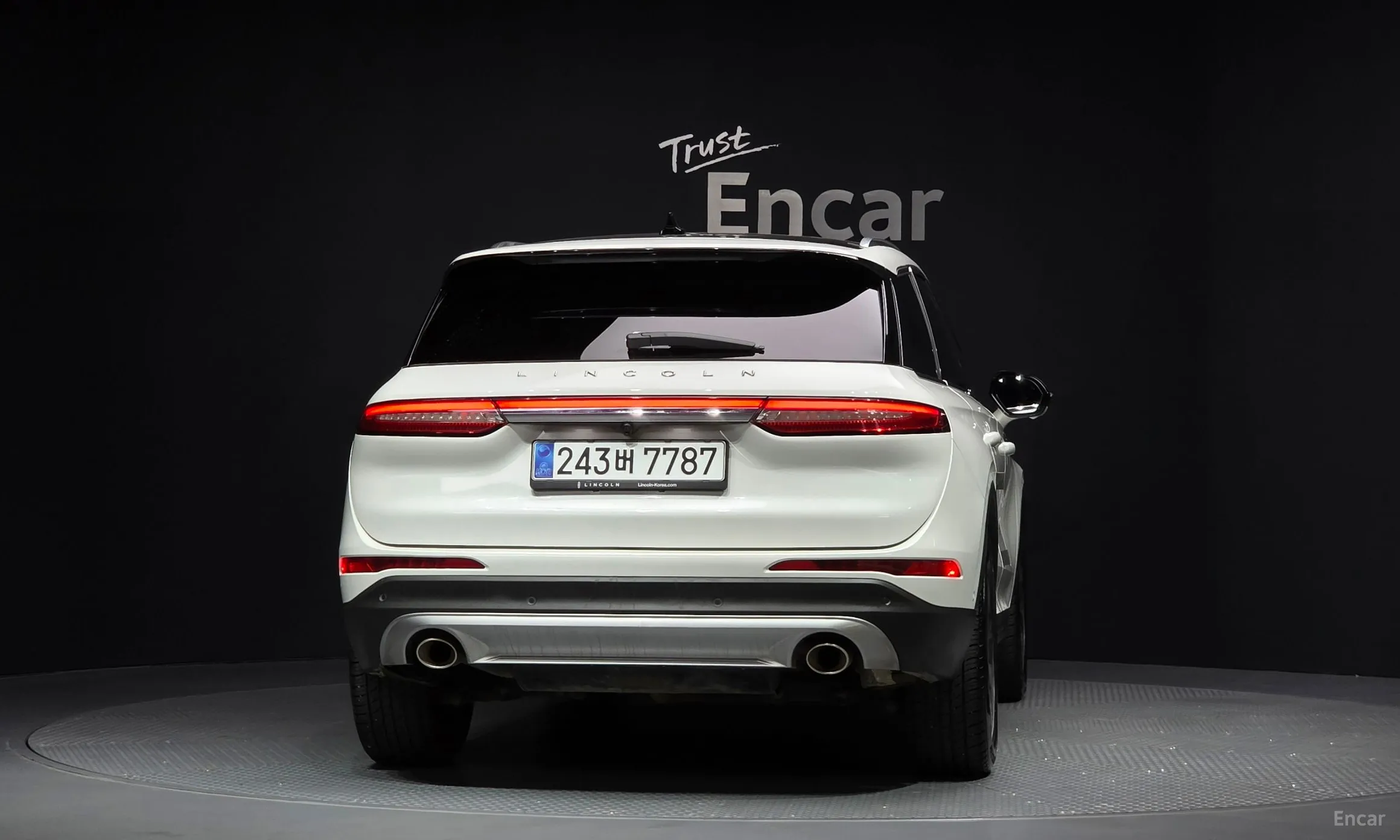 Lincoln Corsair превью 4