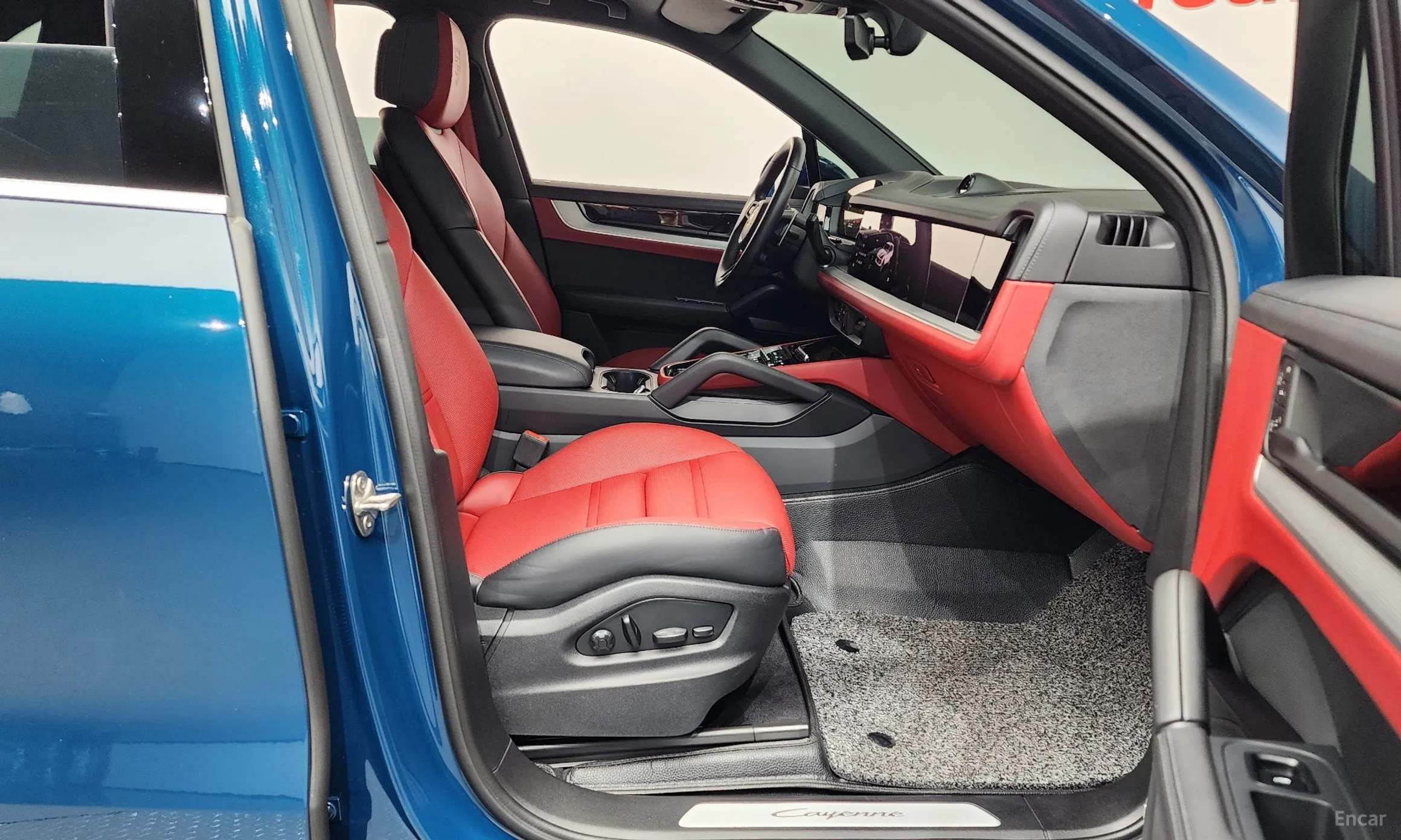 Porsche Cayenne (PO536) превью 11