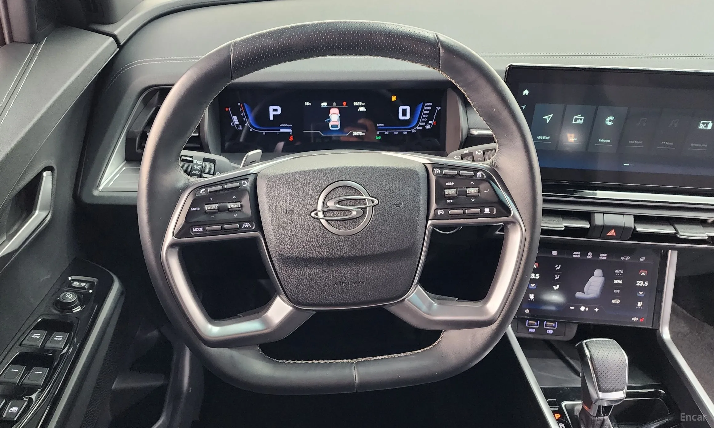 KG Mobility (SsangYong) Torres превью 13