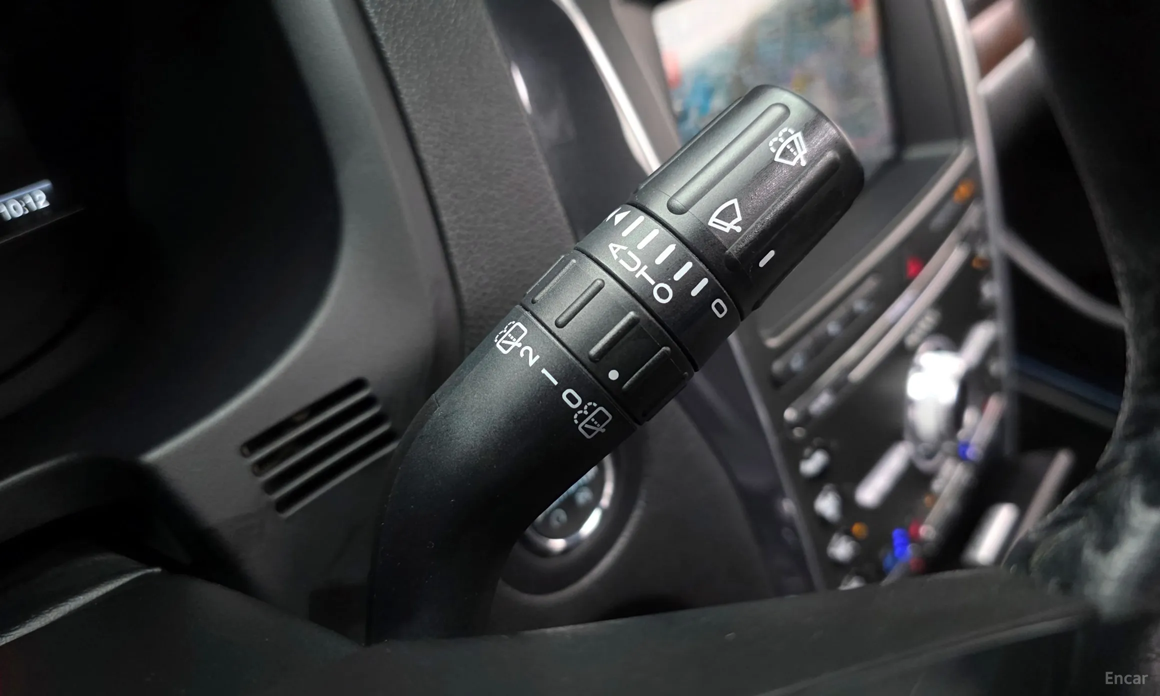 Ford Explorer превью 17
