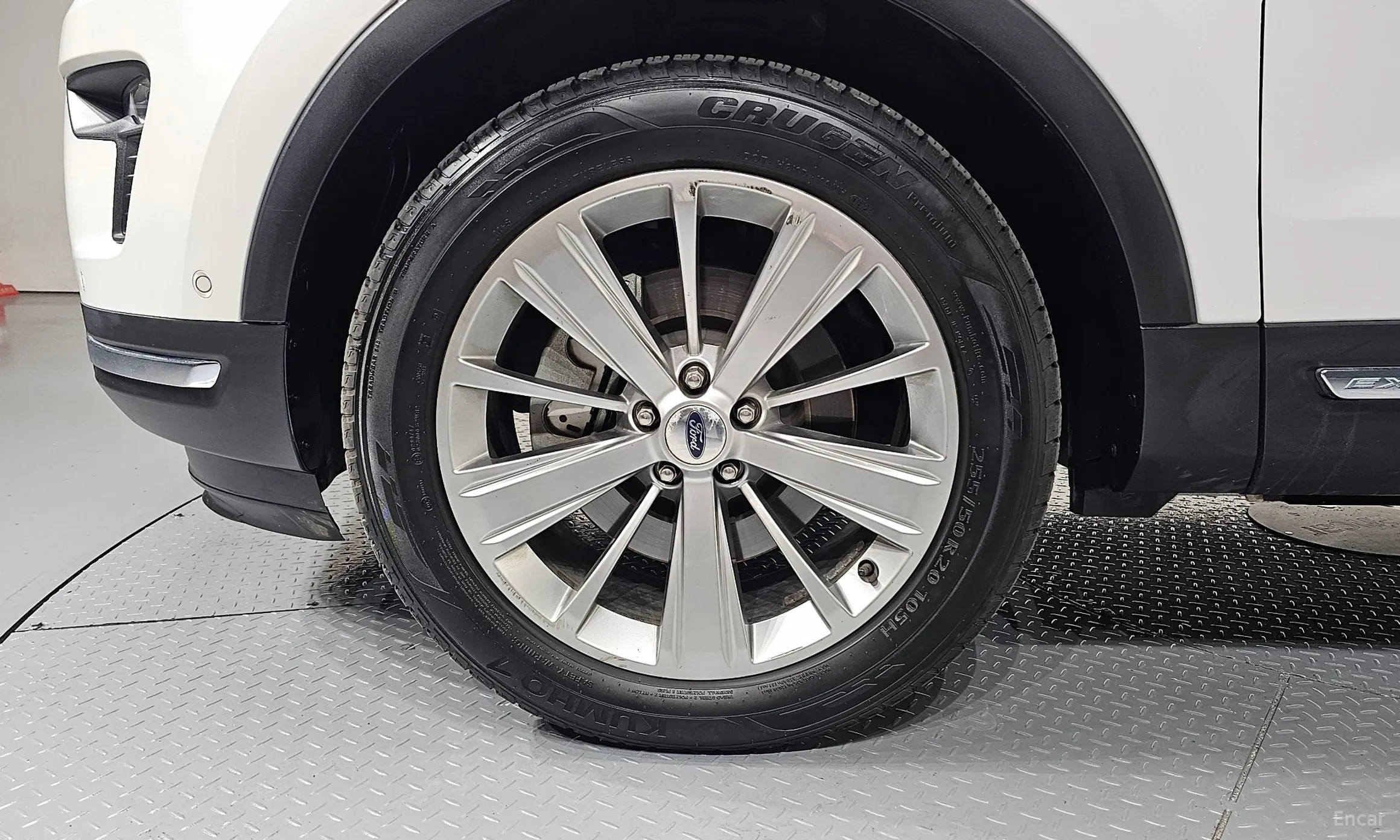 Ford Explorer превью 5