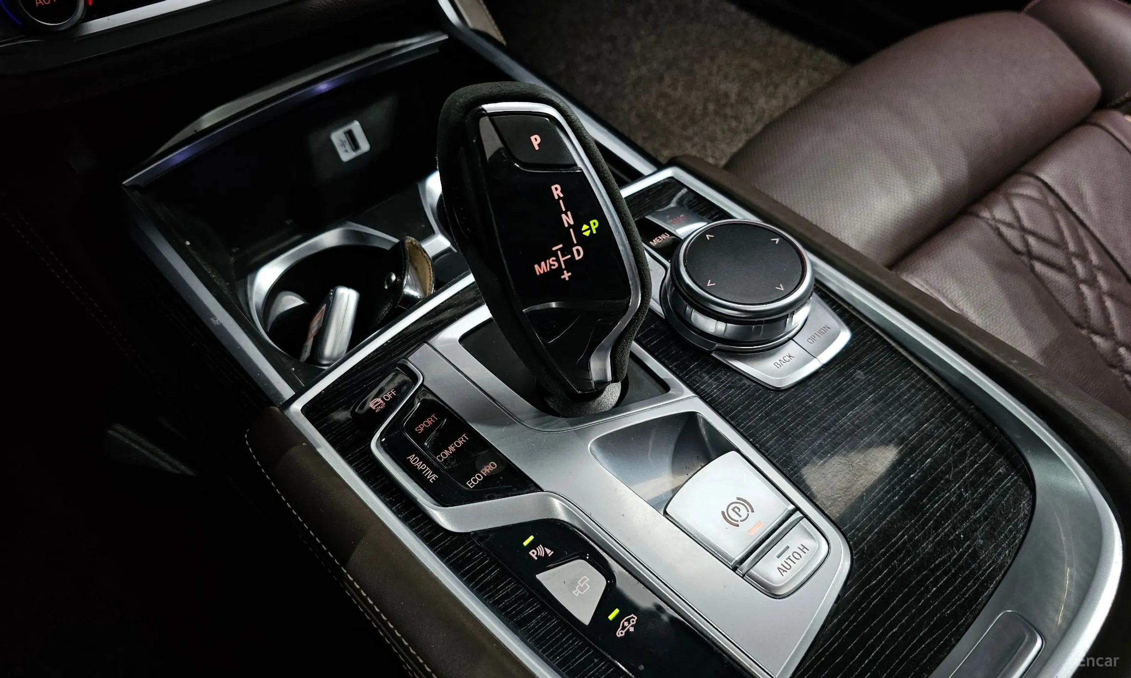 BMW 7 Series (G11) превью 9