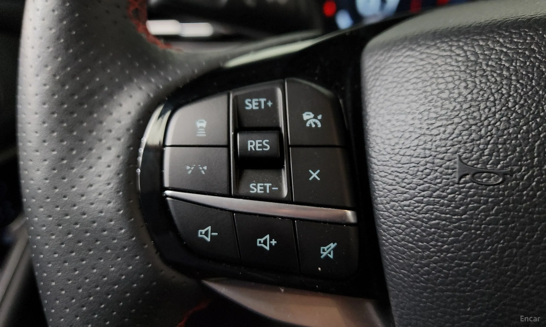 Ford Explorer 6th Generation превью 14