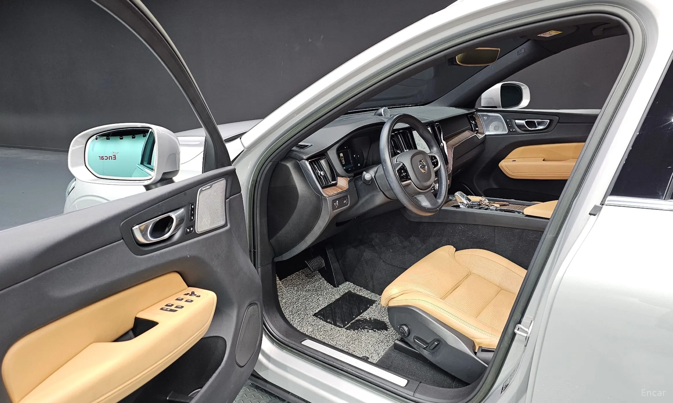 Volvo XC60 Gen 2 превью 11