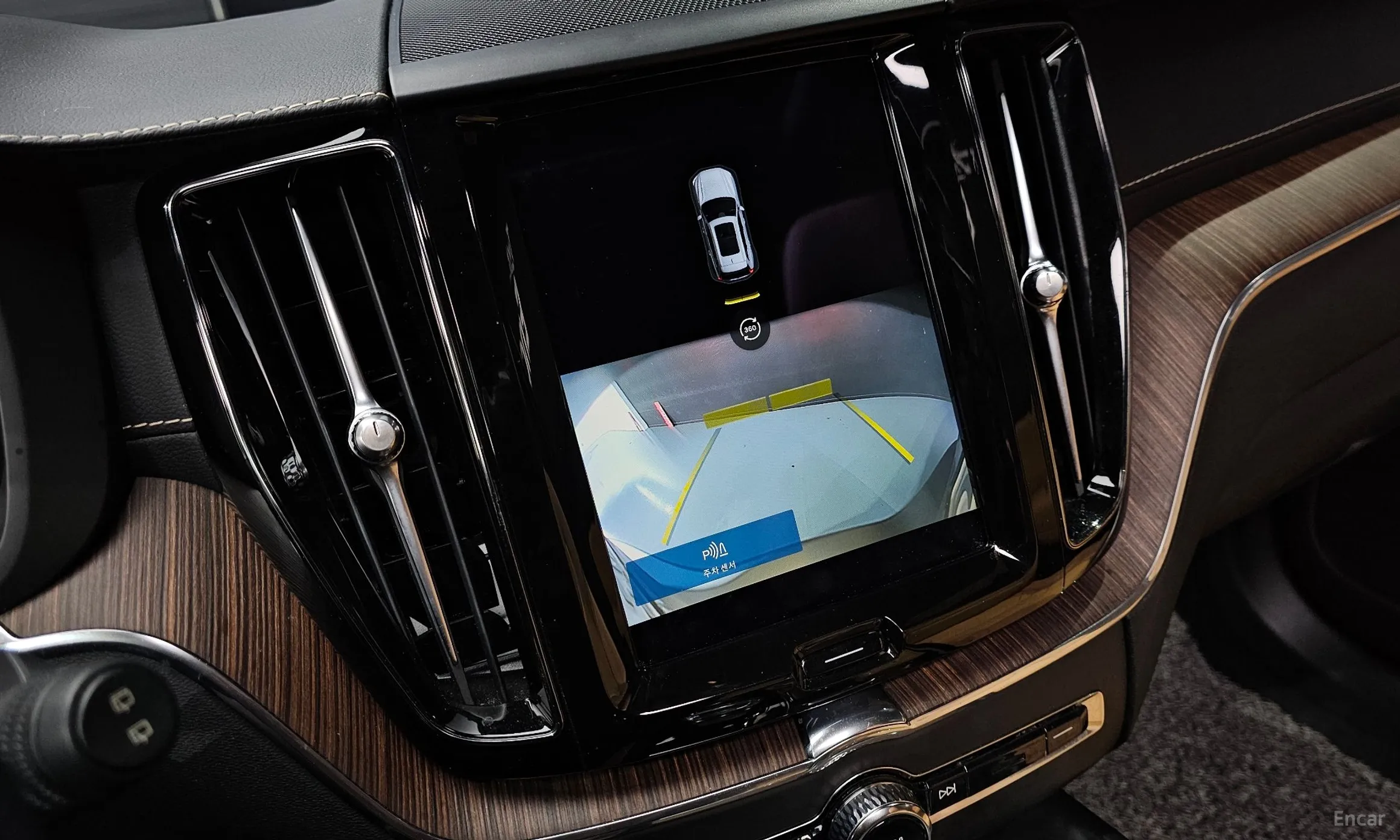 Volvo XC60 Gen 2 превью 16