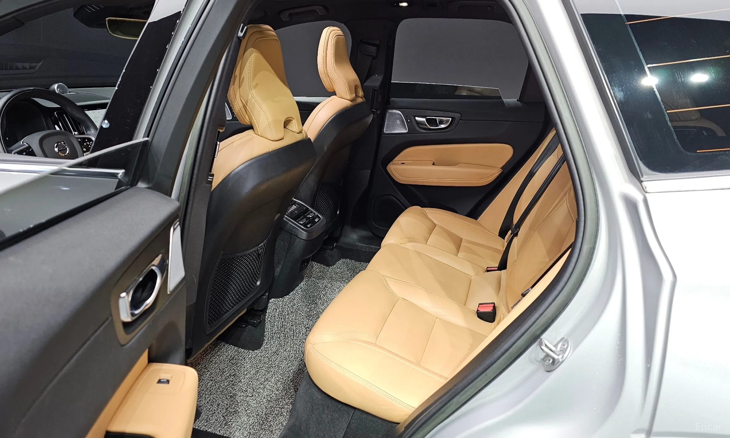 Volvo XC60 Gen 2 превью 17