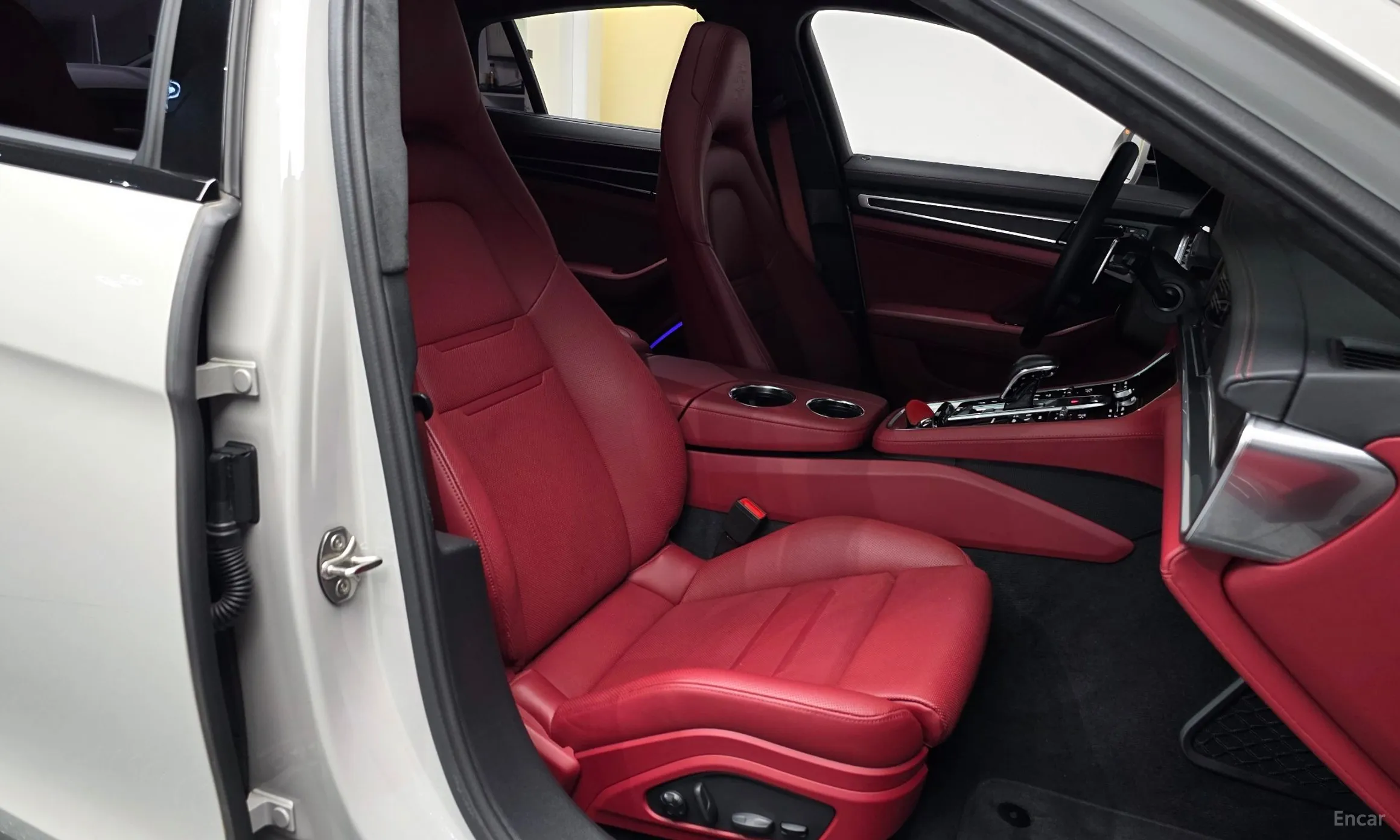 Porsche Panamera (971) превью 10