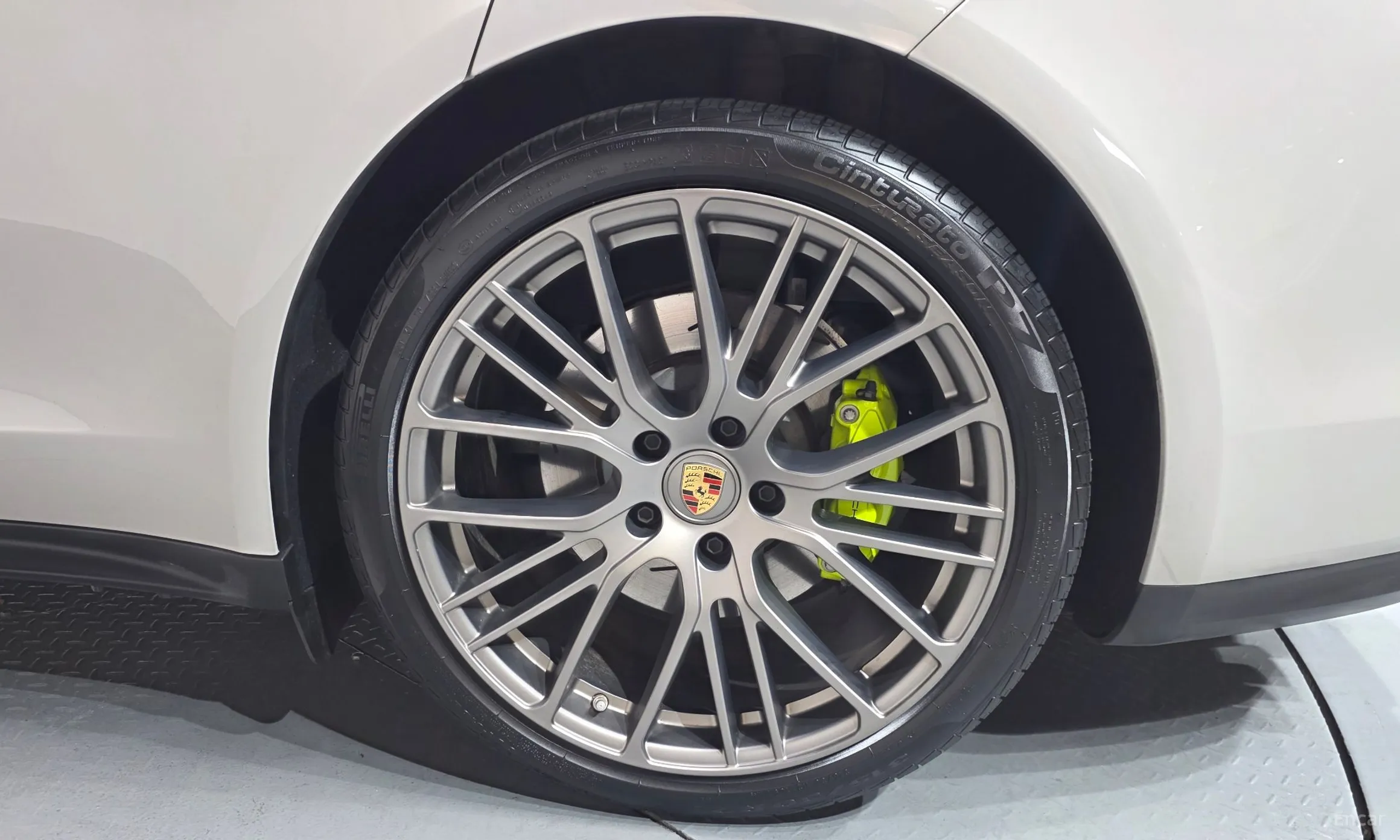 Porsche Panamera (971) превью 5