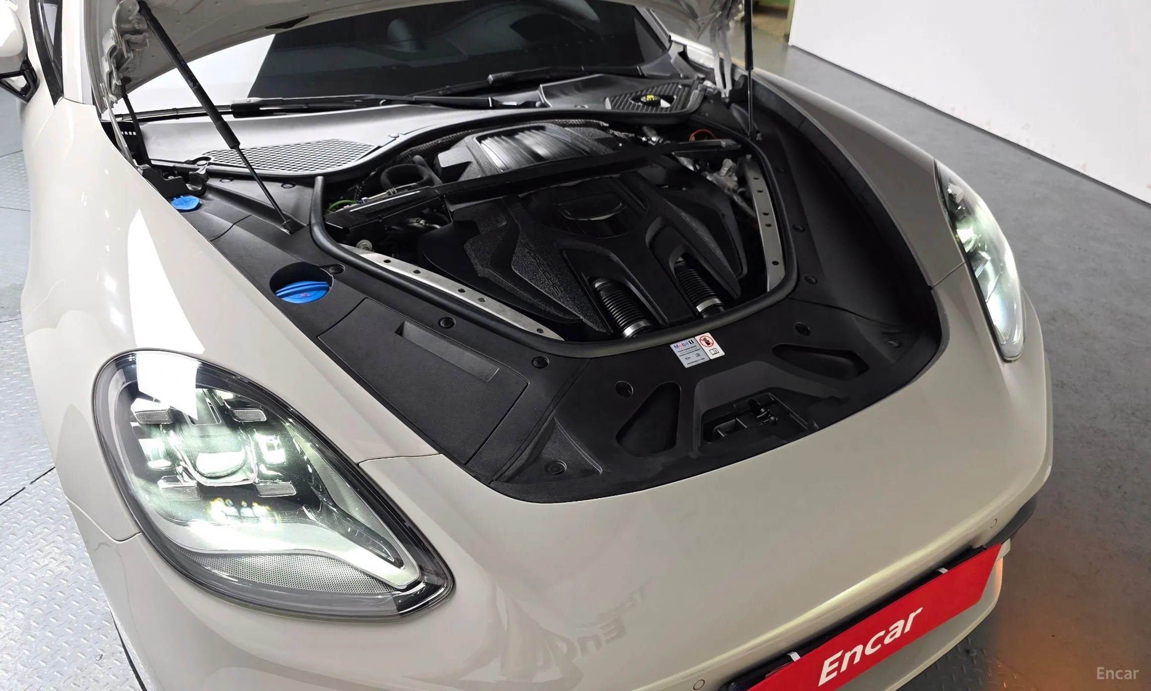 Porsche Panamera (971) превью 6