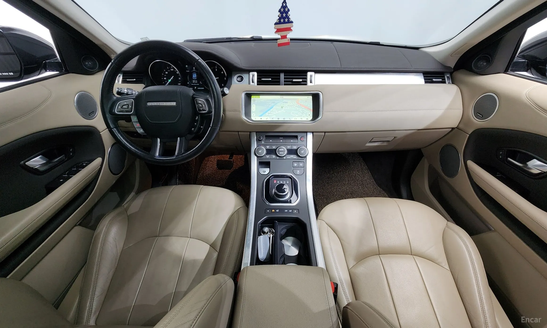 Land Rover Range Rover Evoque превью 7
