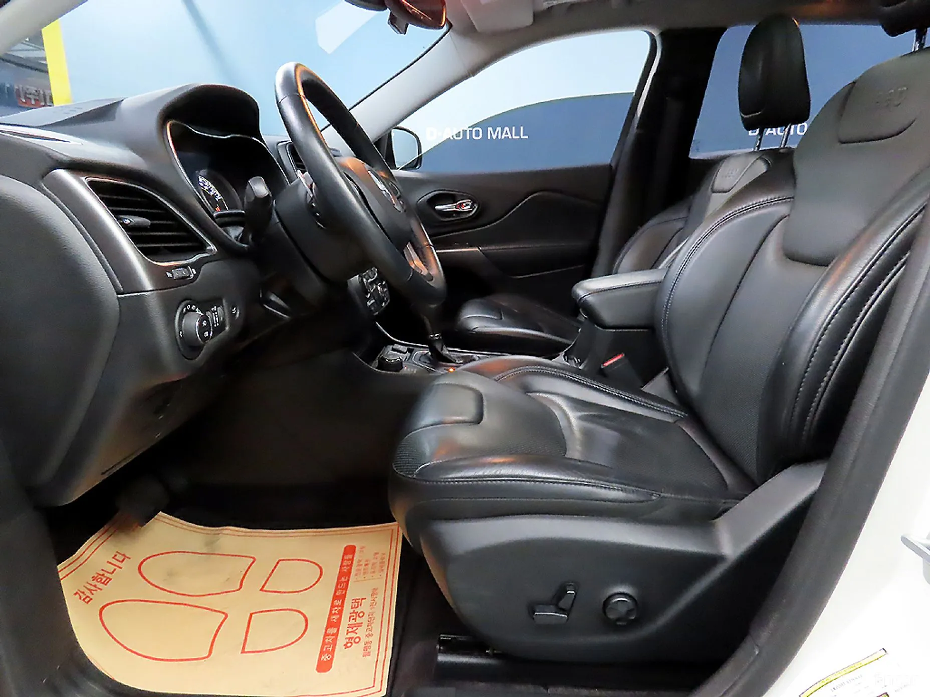 Jeep Cherokee (KL) превью 10