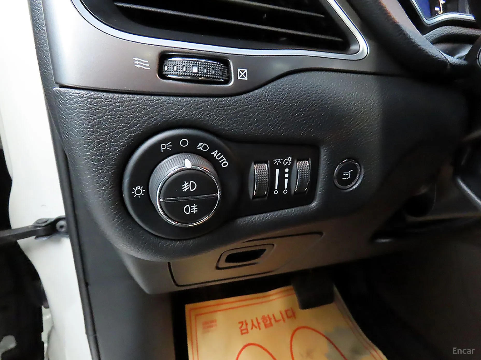 Jeep Cherokee (KL) превью 14