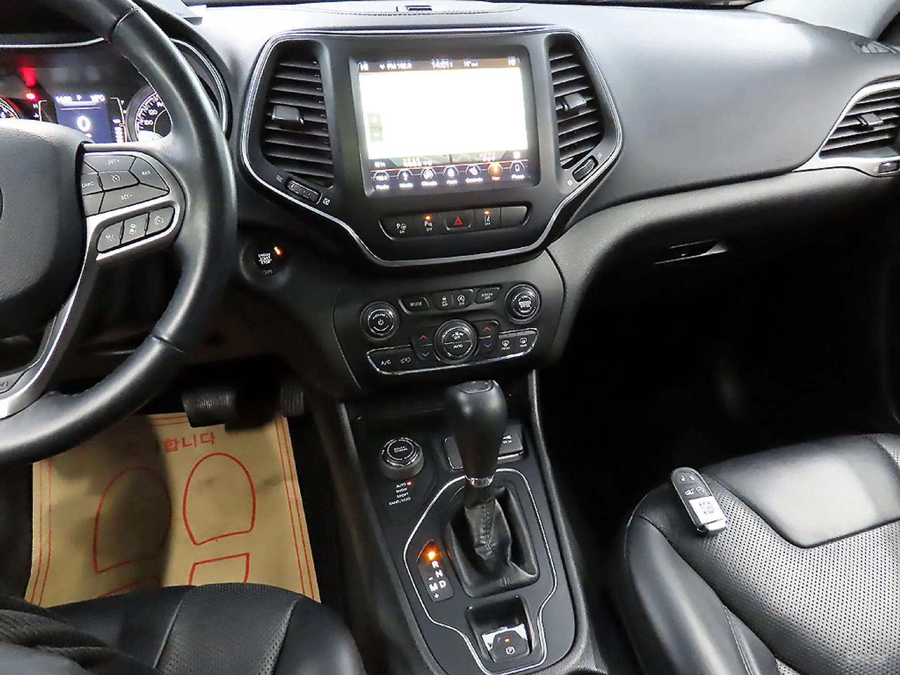 Jeep Cherokee (KL) превью 17