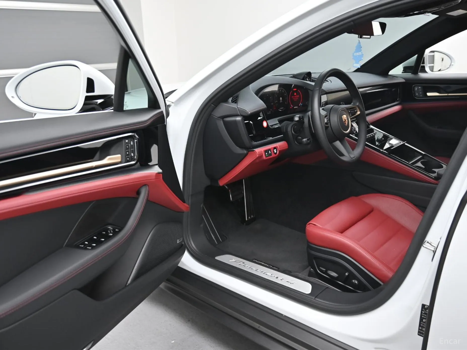 Porsche Panamera (976) превью 11