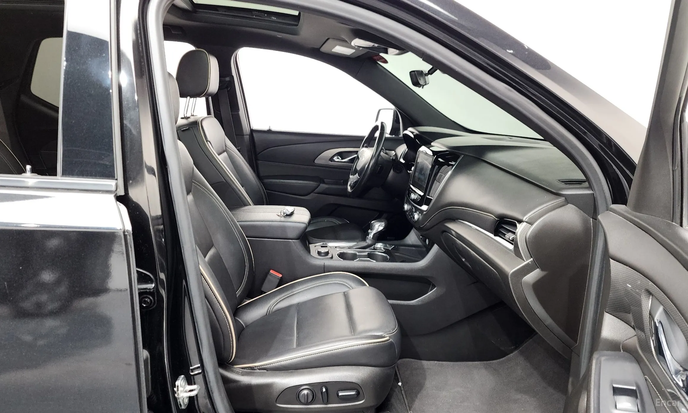 Chevrolet (GM Daewoo) Traverse превью 11