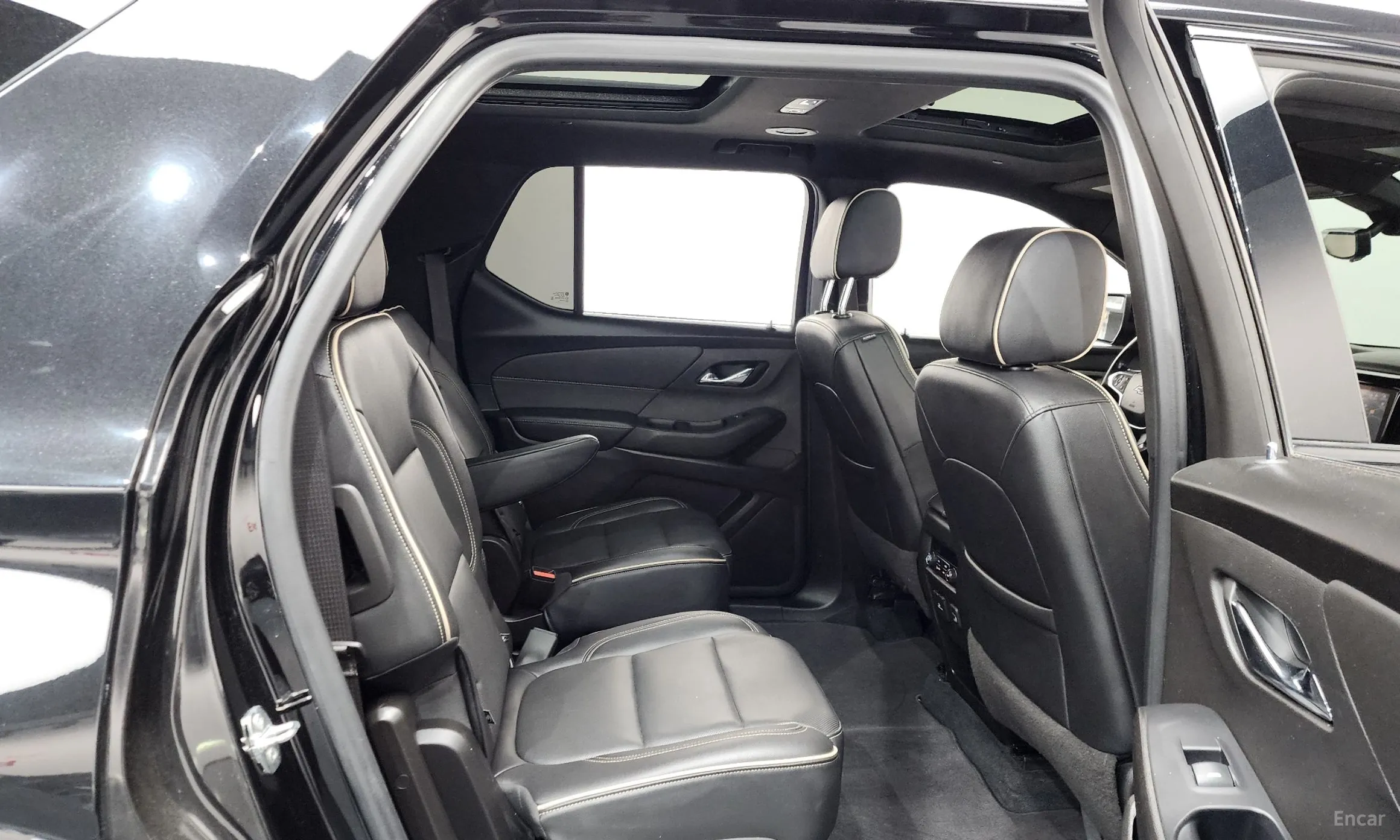 Chevrolet (GM Daewoo) Traverse превью 12