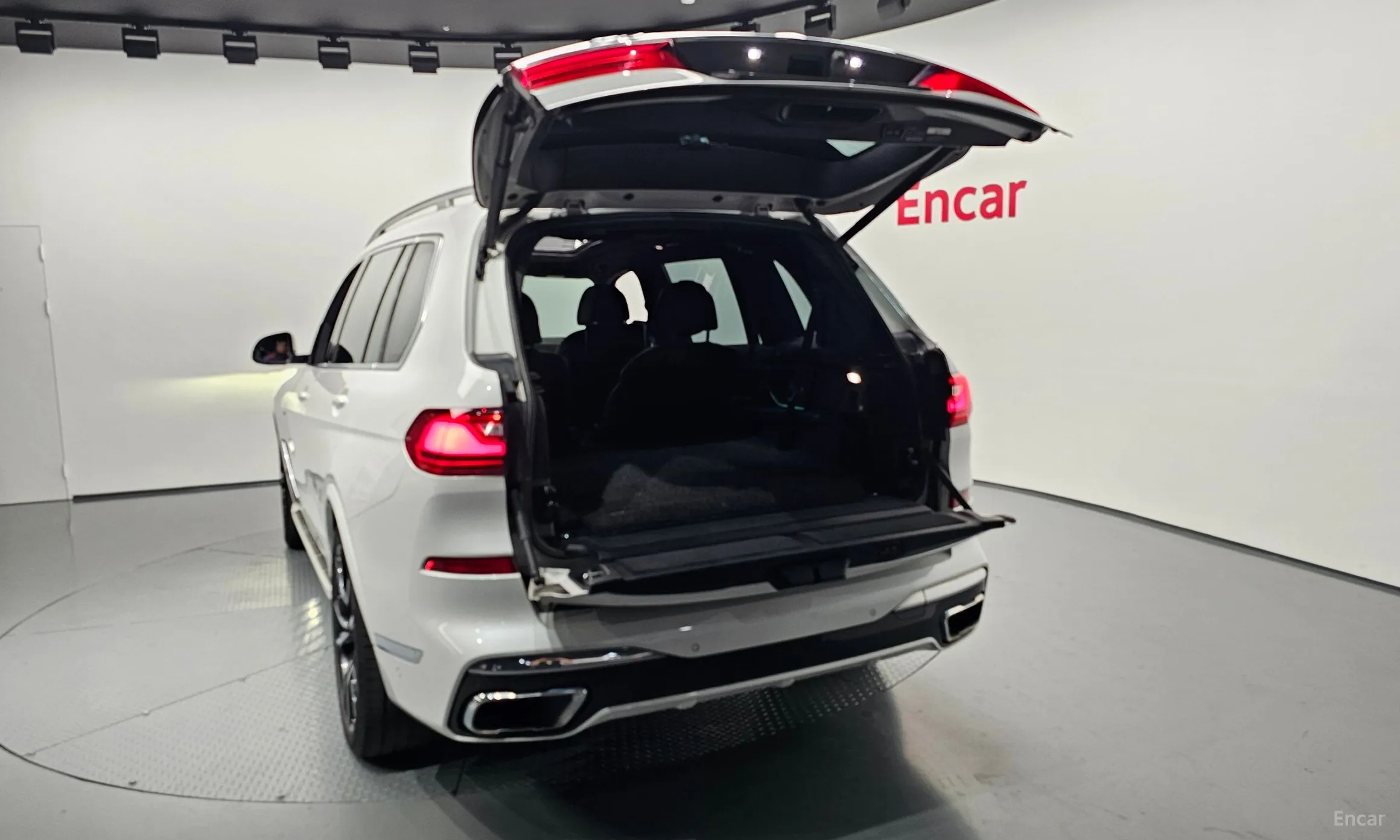 BMW X7 (G07) превью 20