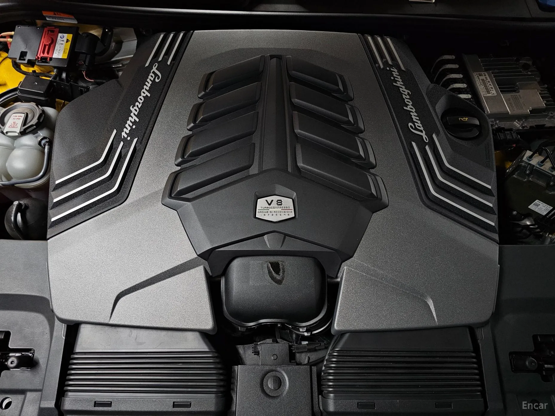 Lamborghini Urus превью 8