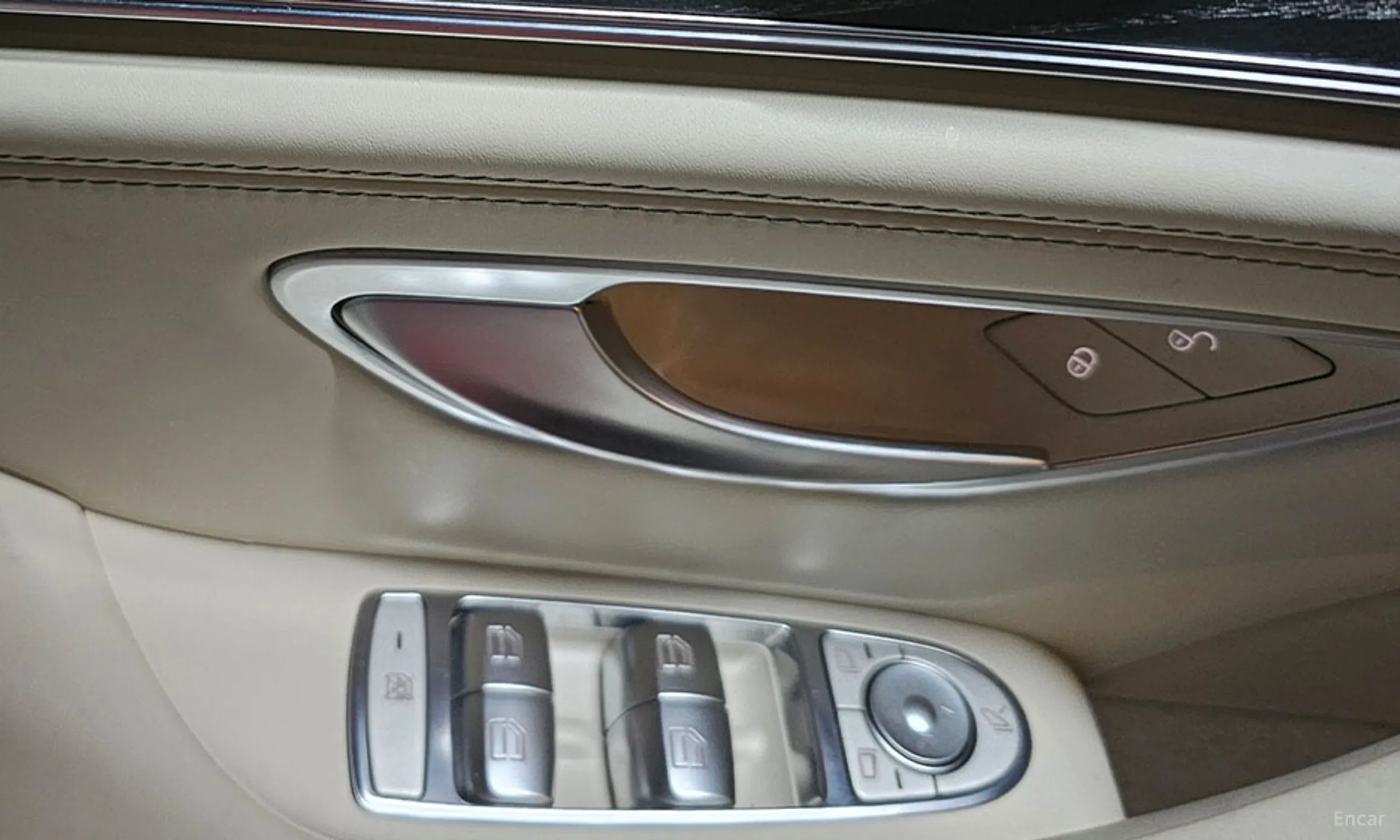 Mercedes Benz AMG GT превью 11