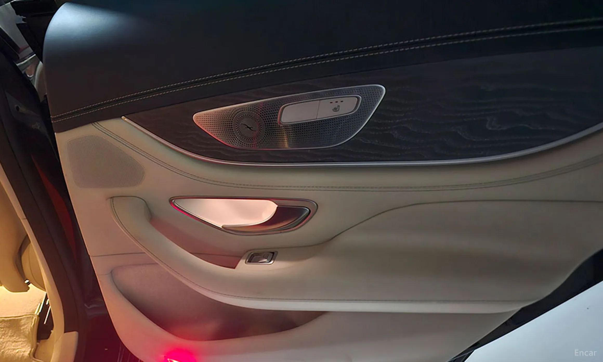 Mercedes Benz AMG GT превью 13