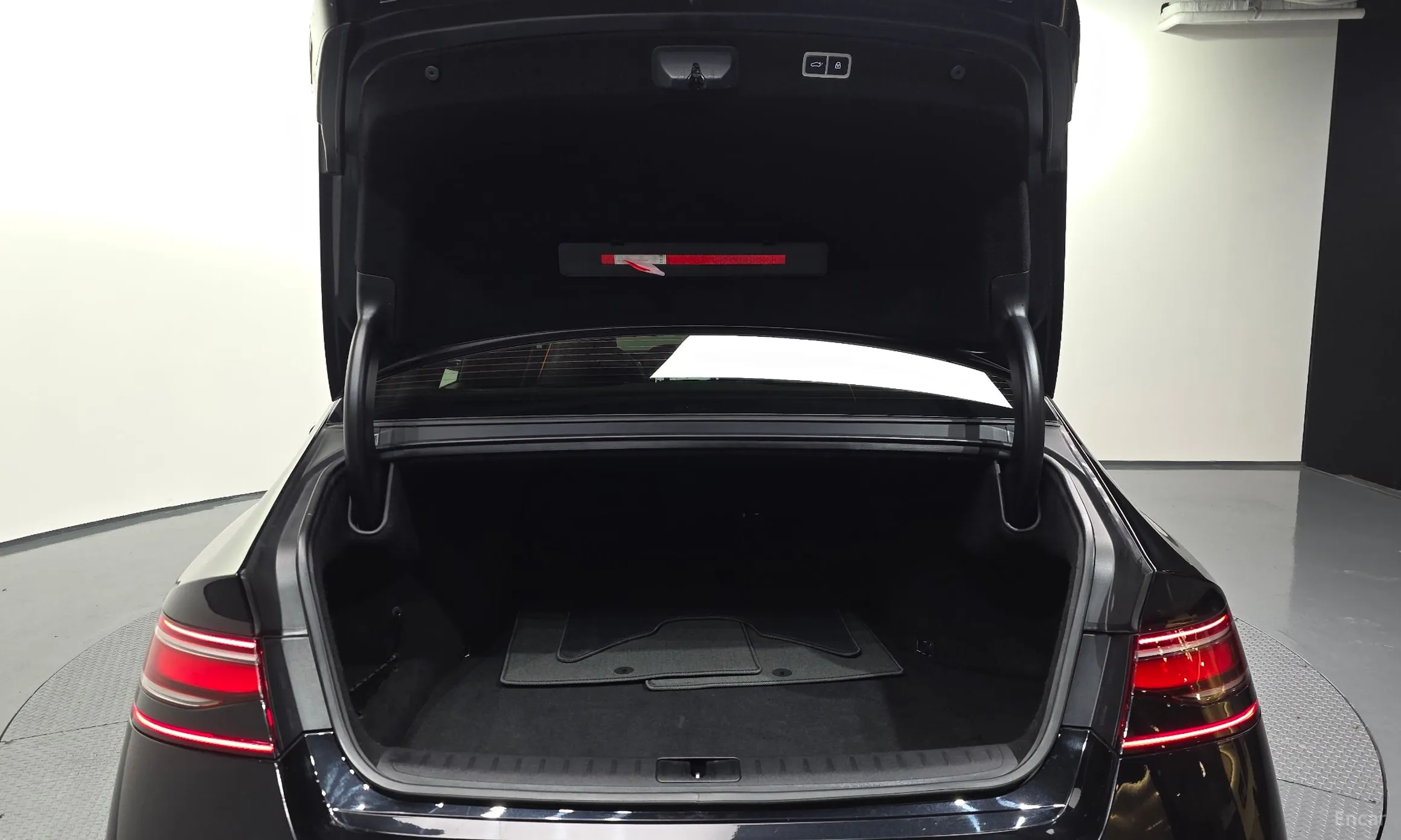 Genesis G90 (RS4) превью 20