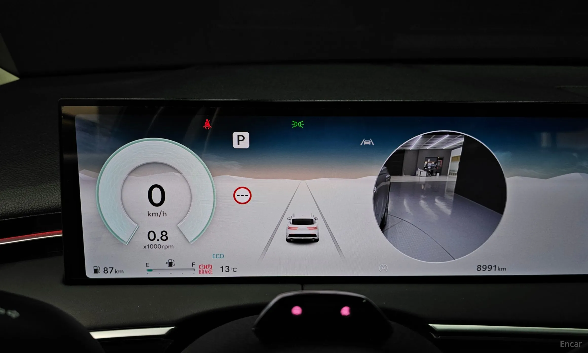 Genesis GV70 превью 8