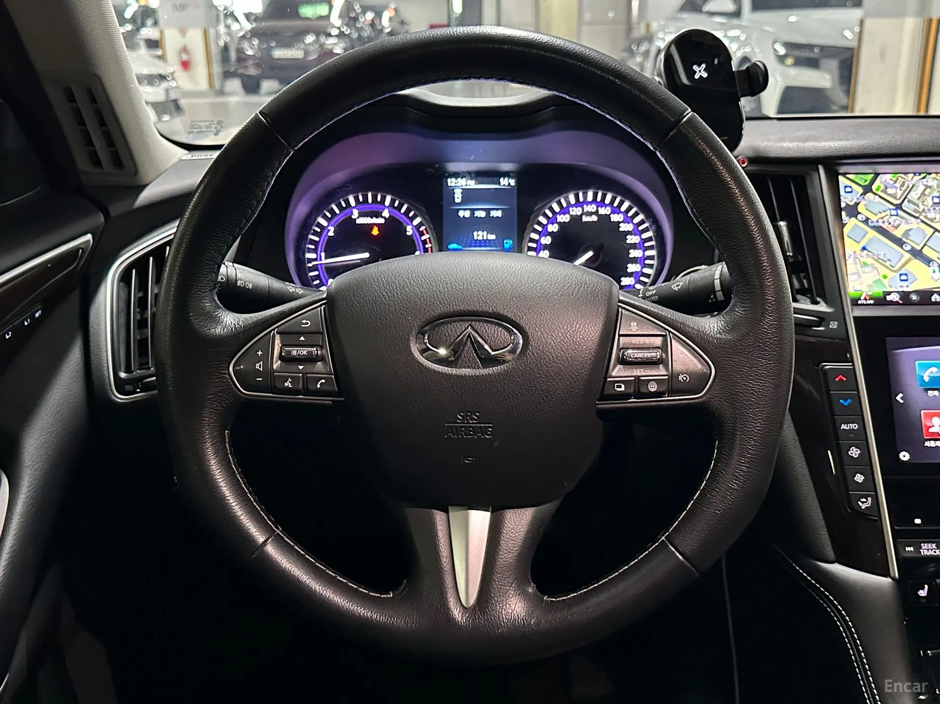 Infiniti Q50 превью 10