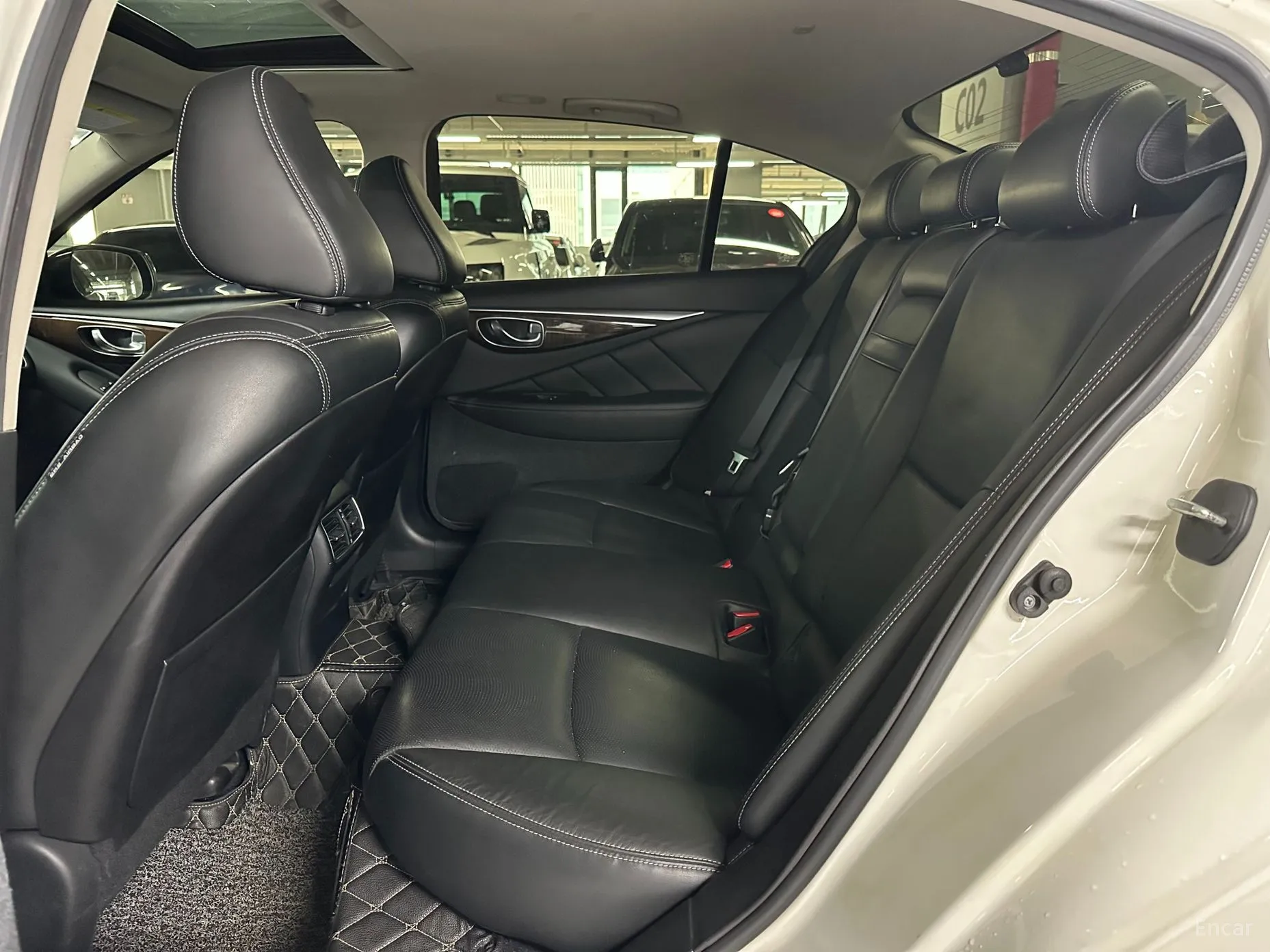 Infiniti Q50 превью 16
