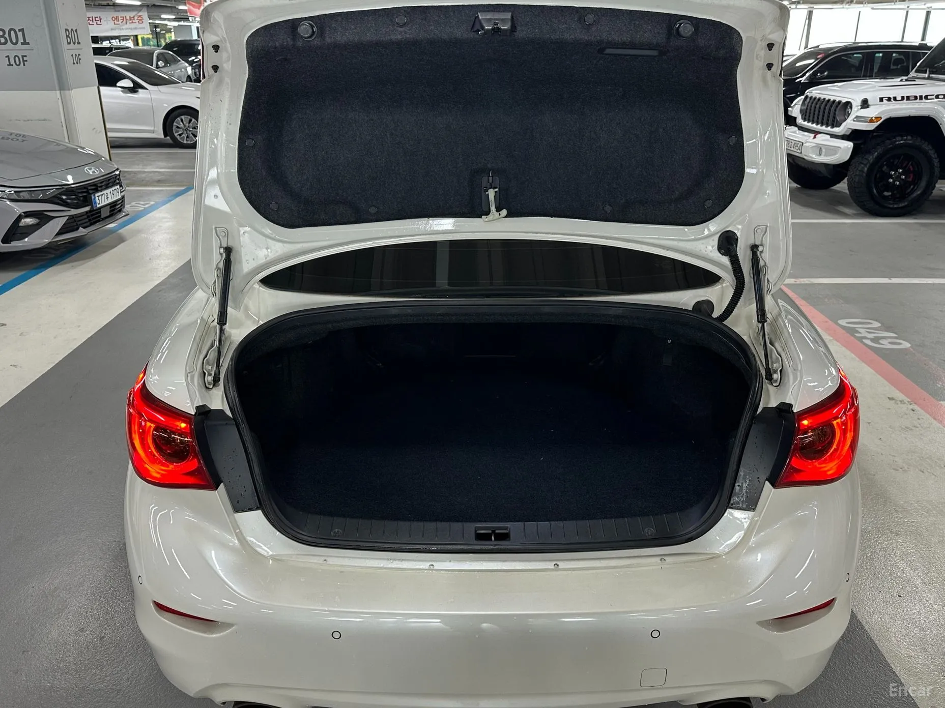 Infiniti Q50 превью 19