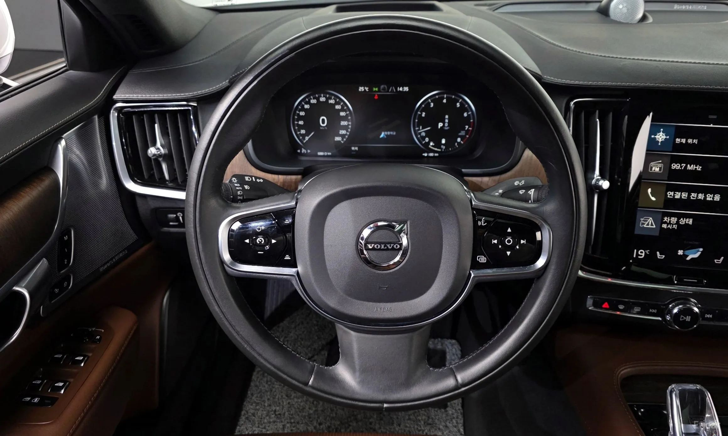 Volvo S90 превью 14