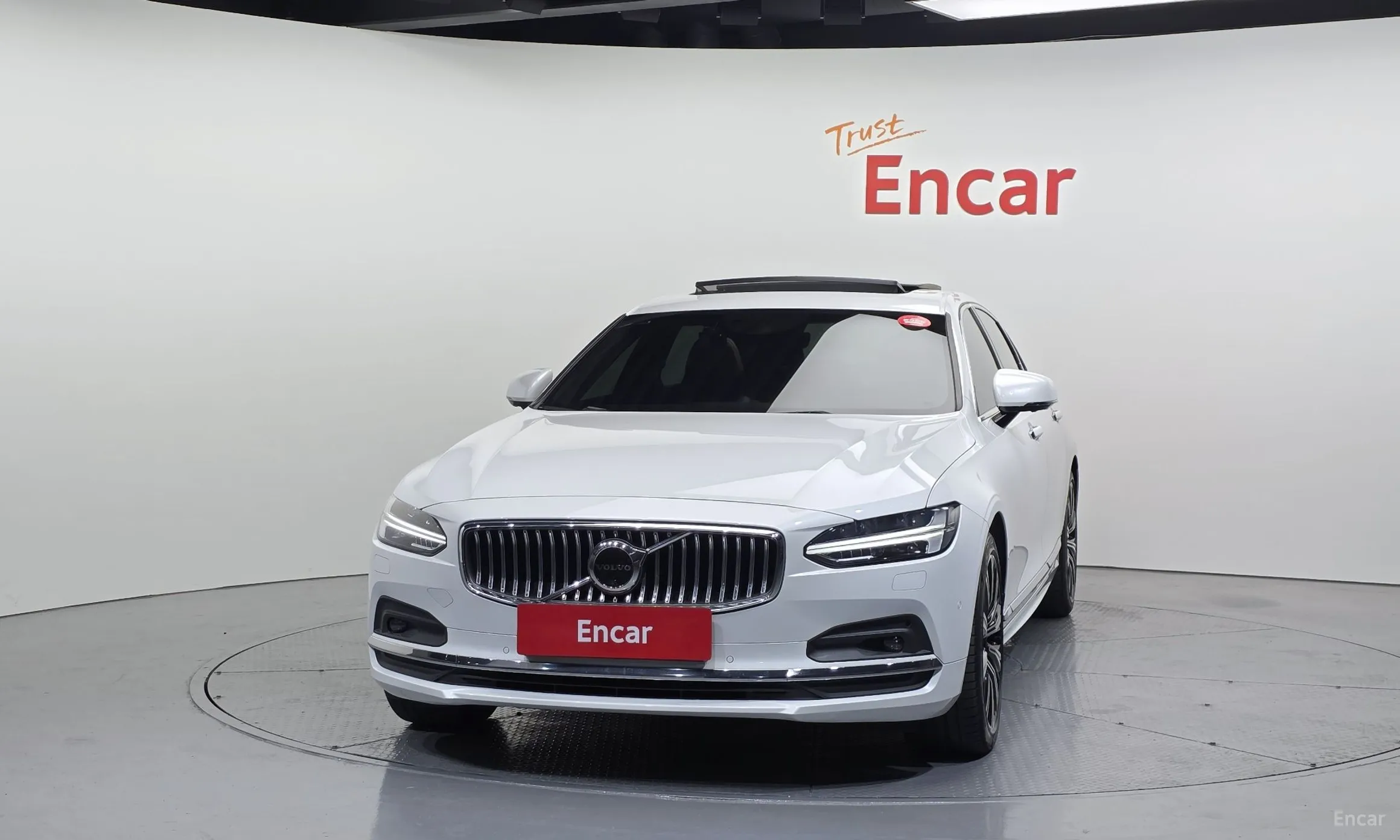 Volvo S90 превью 3