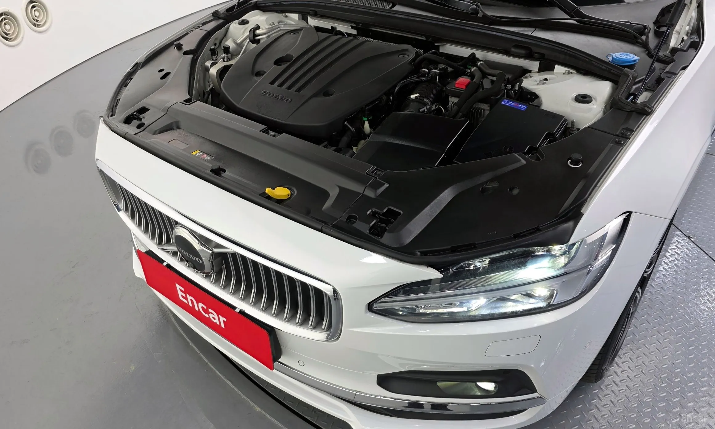 Volvo S90 превью 6