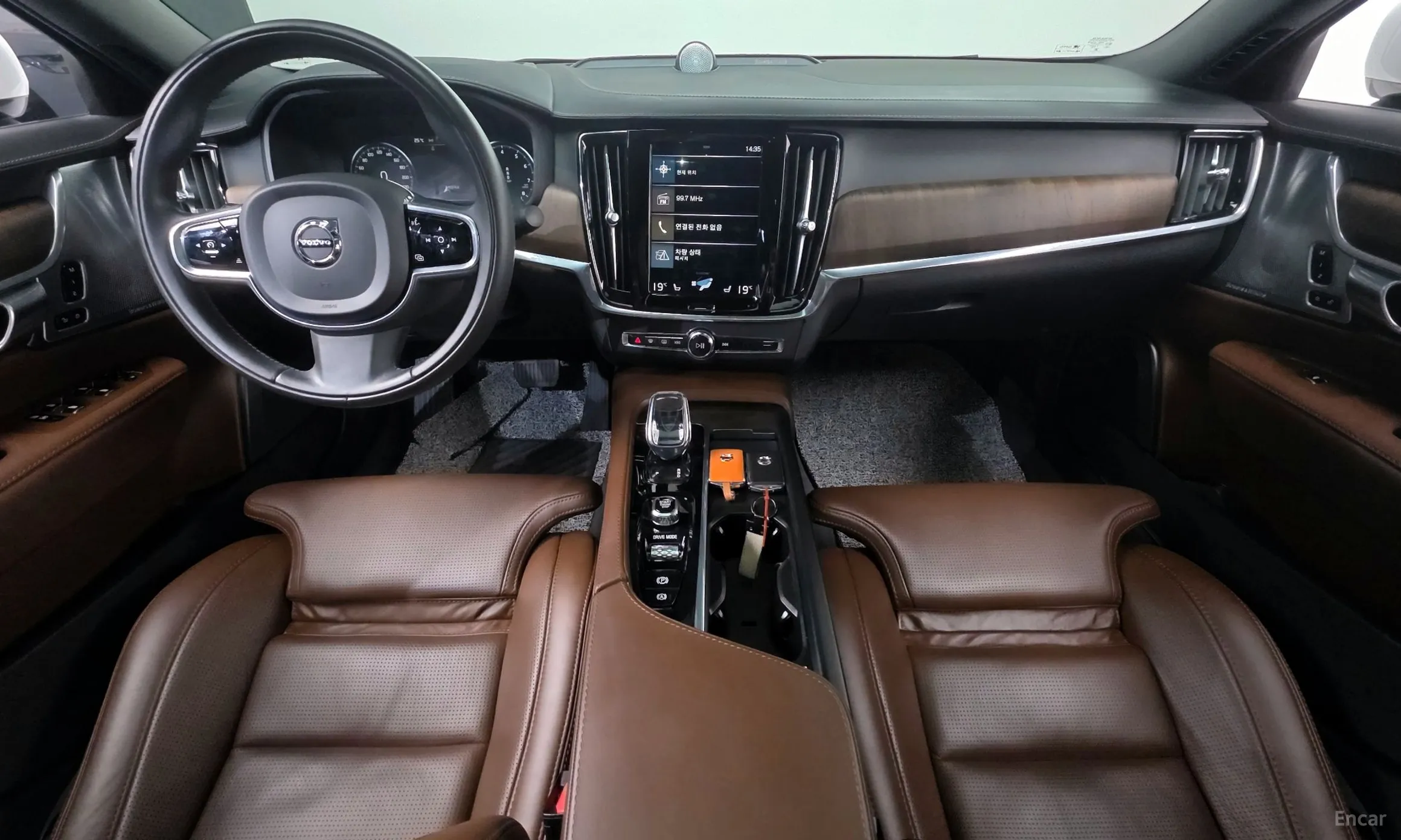 Volvo S90 превью 7