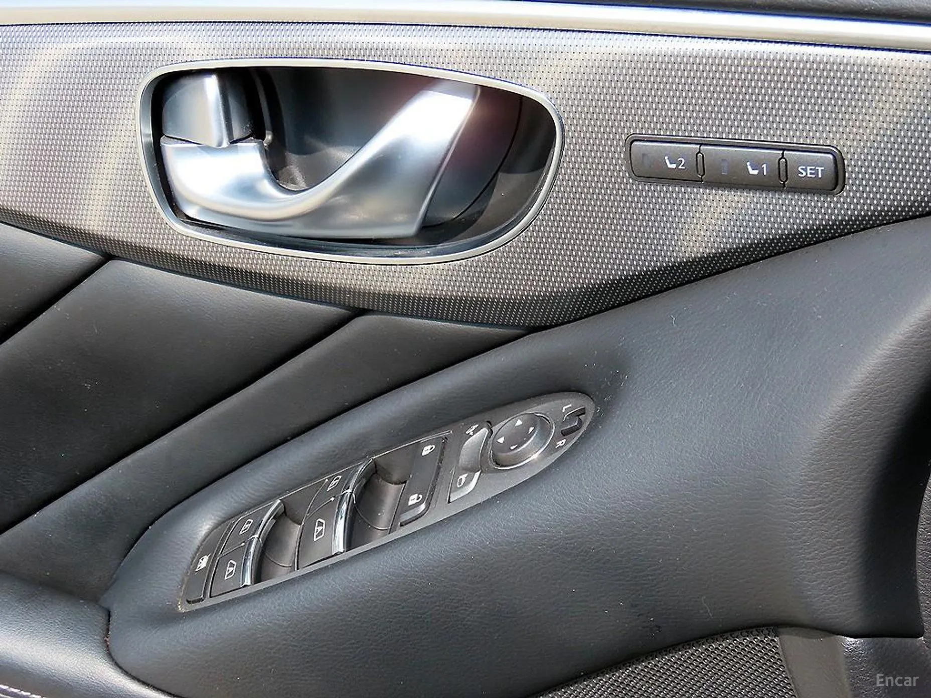Infiniti Q50 превью 11