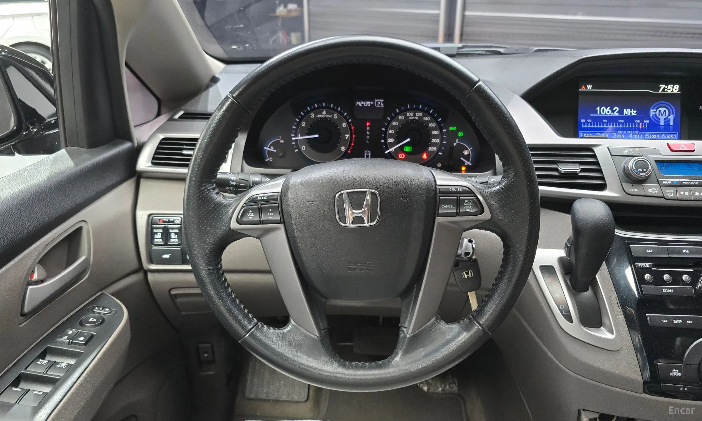 Honda Odyssey превью 13