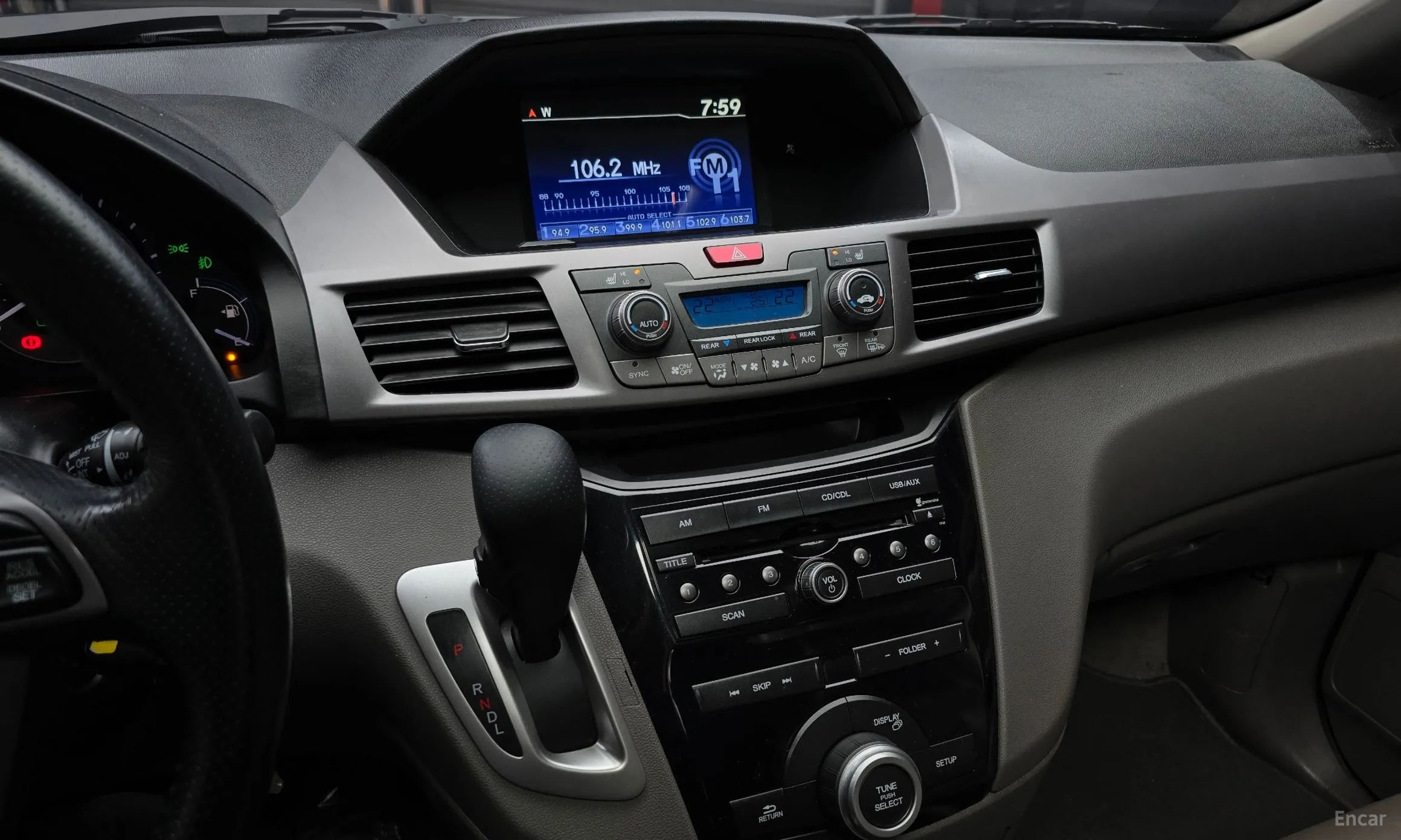 Honda Odyssey превью 15