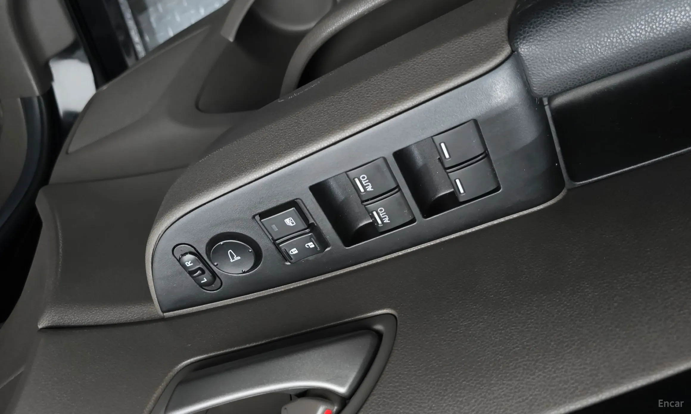 Honda Odyssey превью 18