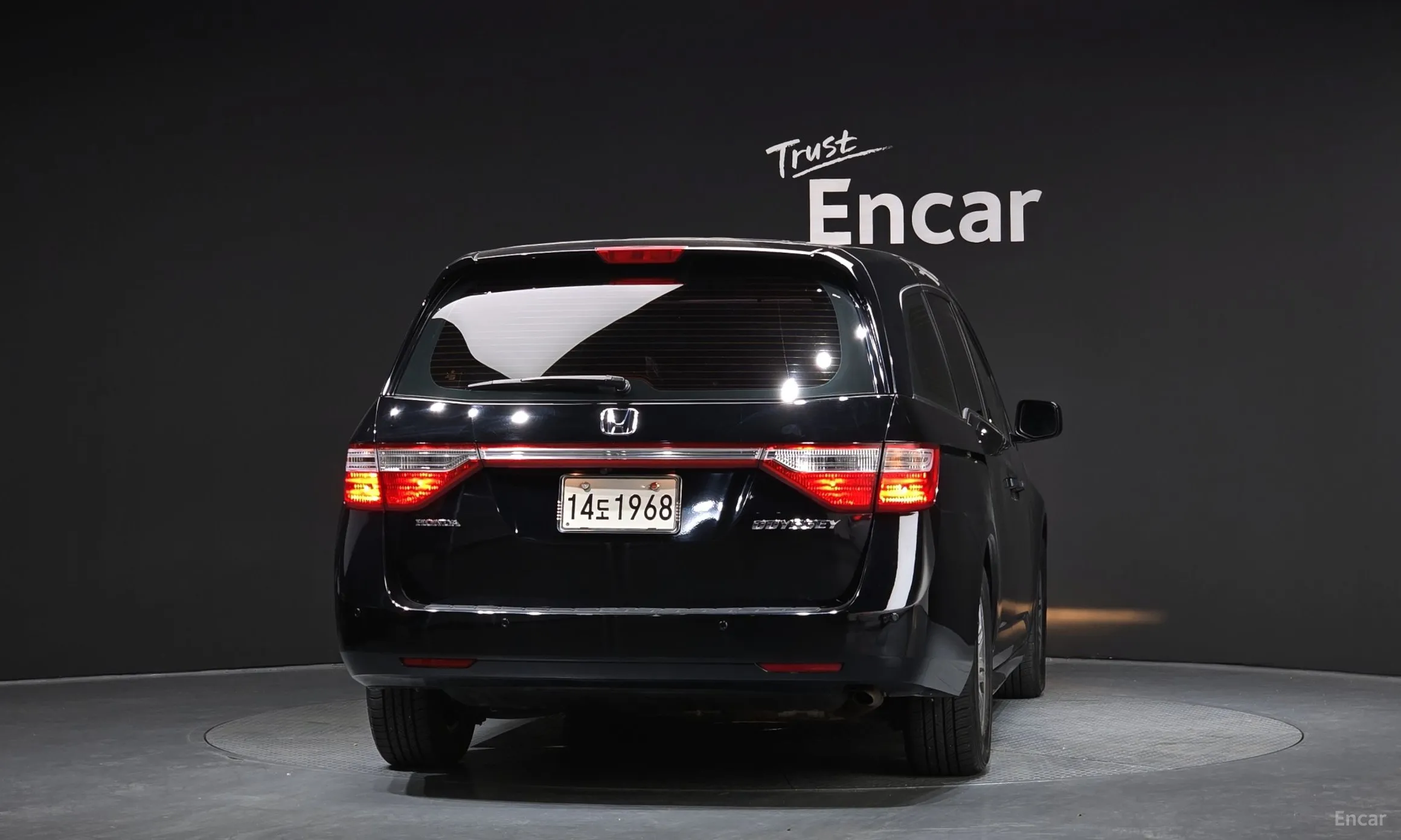 Honda Odyssey превью 4